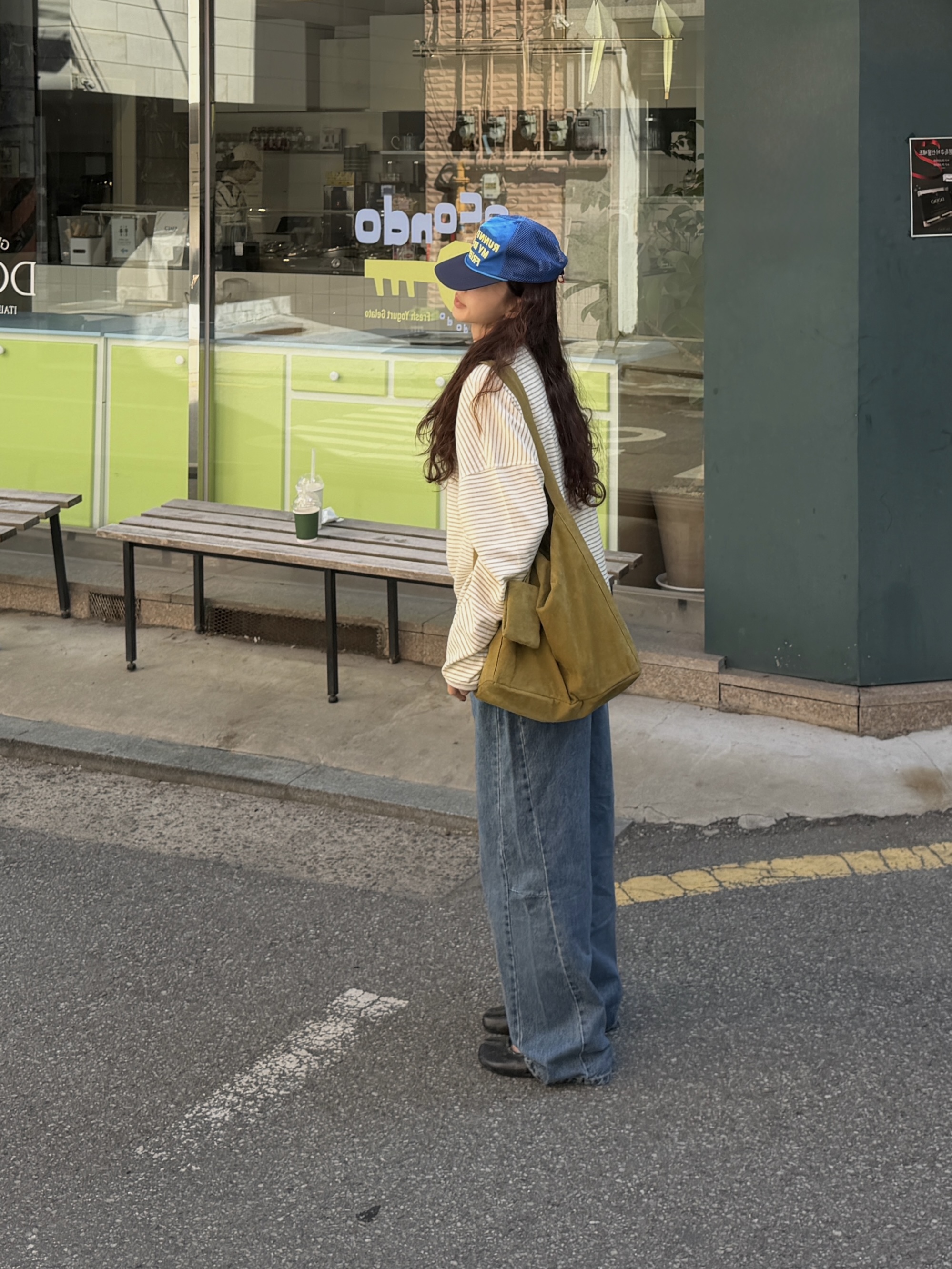Alex Zono Running Is My Best Friend Trucker Blue 착용 스타일 - 7