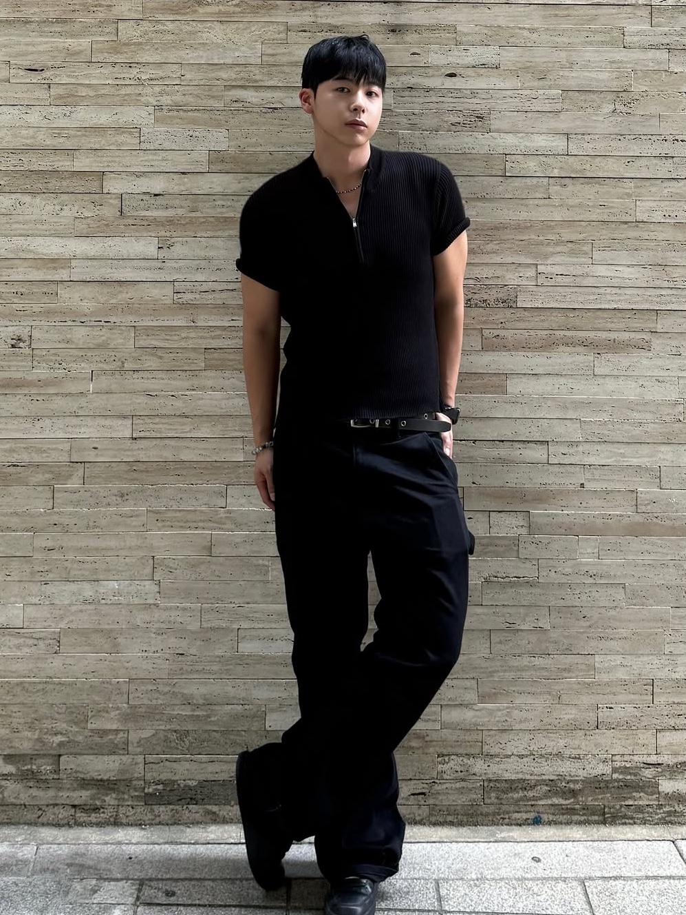 PHOS333 M Slim Fit Half Zip Knit Black 착용 스타일 - 6