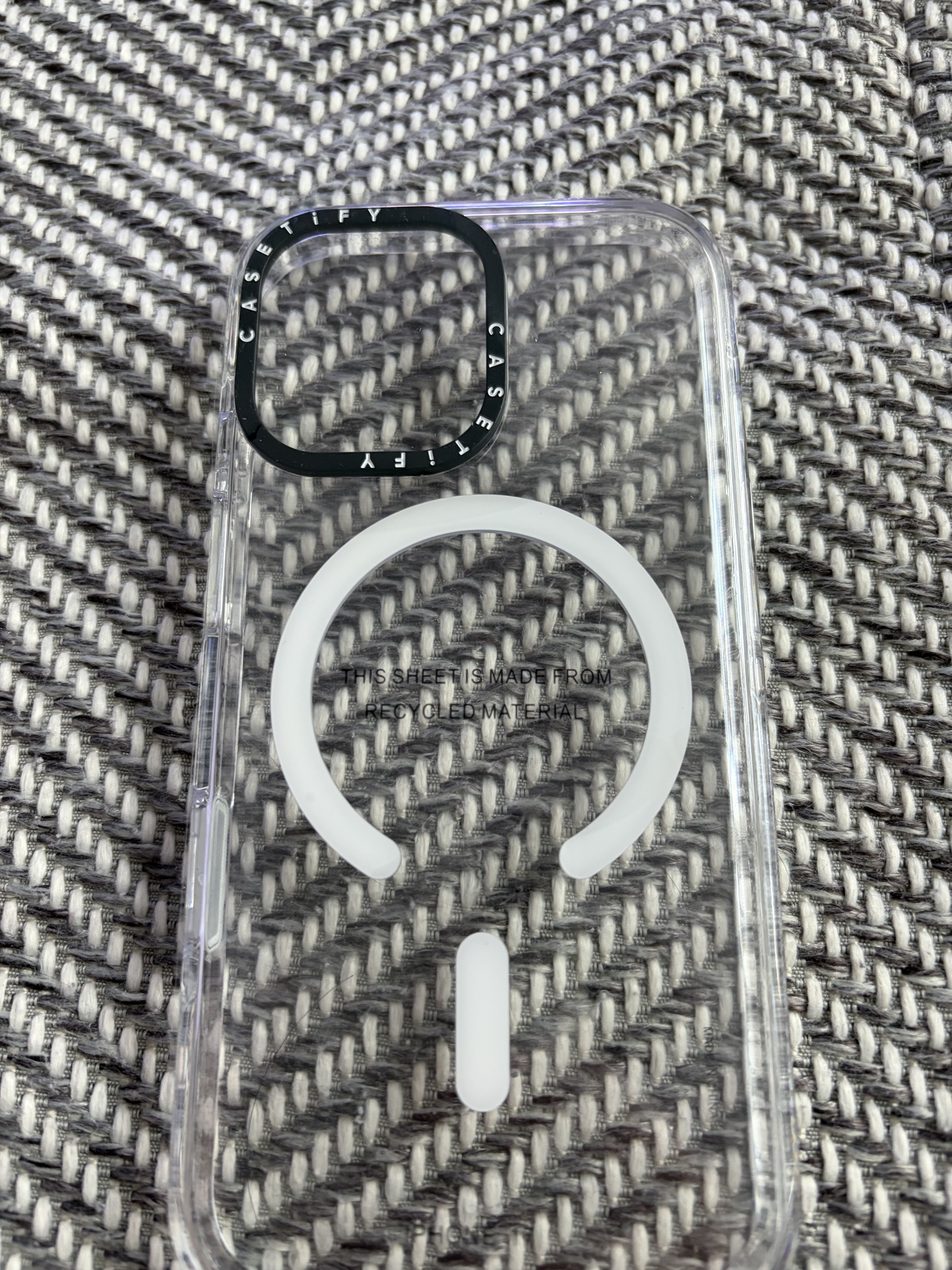 Casetify iPhone Custom Phone MagSafe Case Clear 착용 스타일