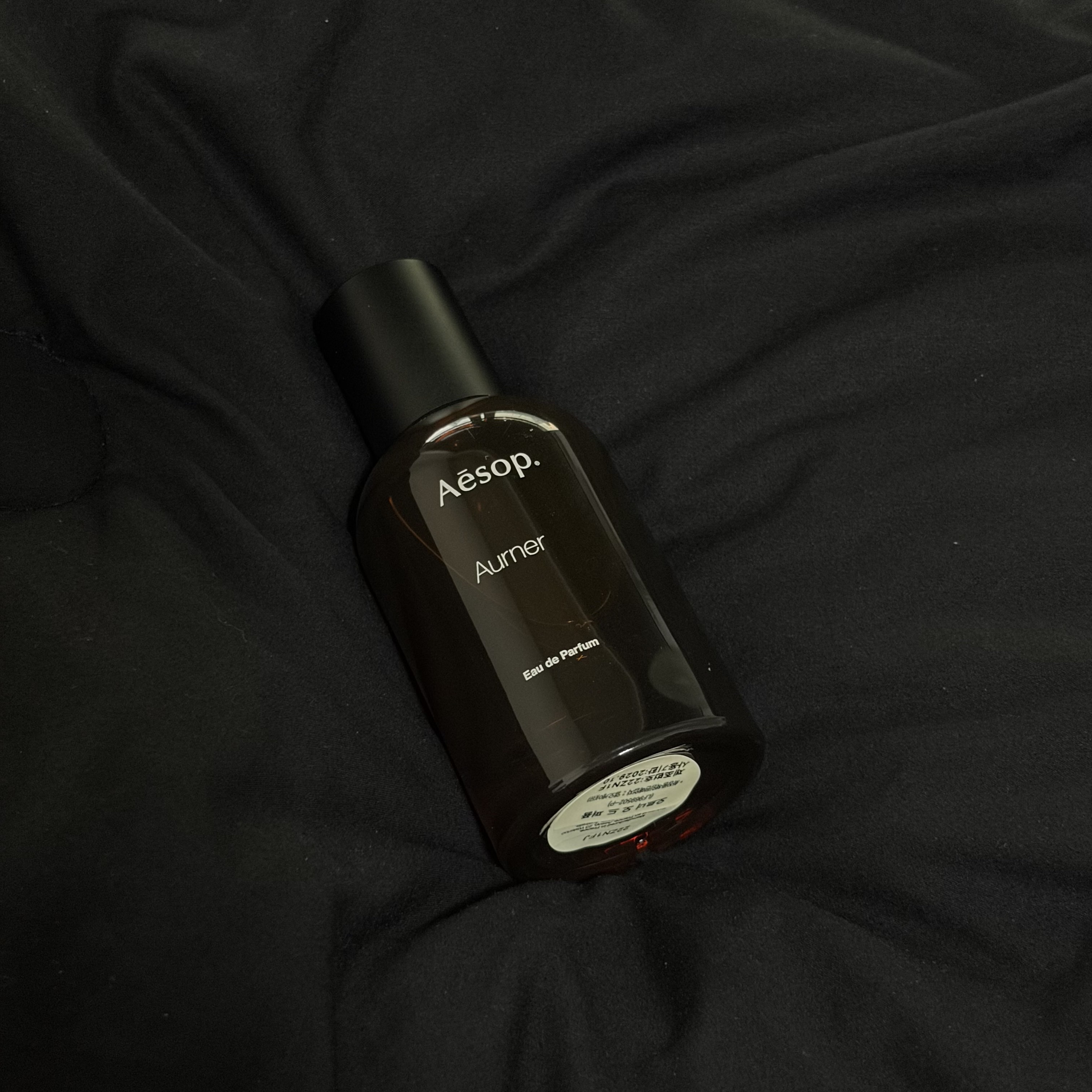 Aesop Aurner Eau De Parfum 50ml 착용 스타일