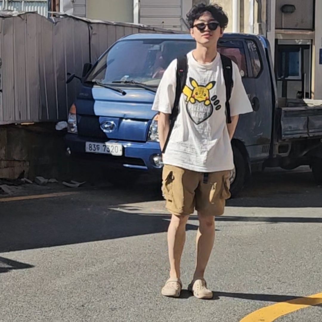 Supreme x The North Face Belted Cargo Pants Gold - 20SS, Supreme x The North Face Expedition Backpack Sulphur - 18FW 착용 스타일 - 2