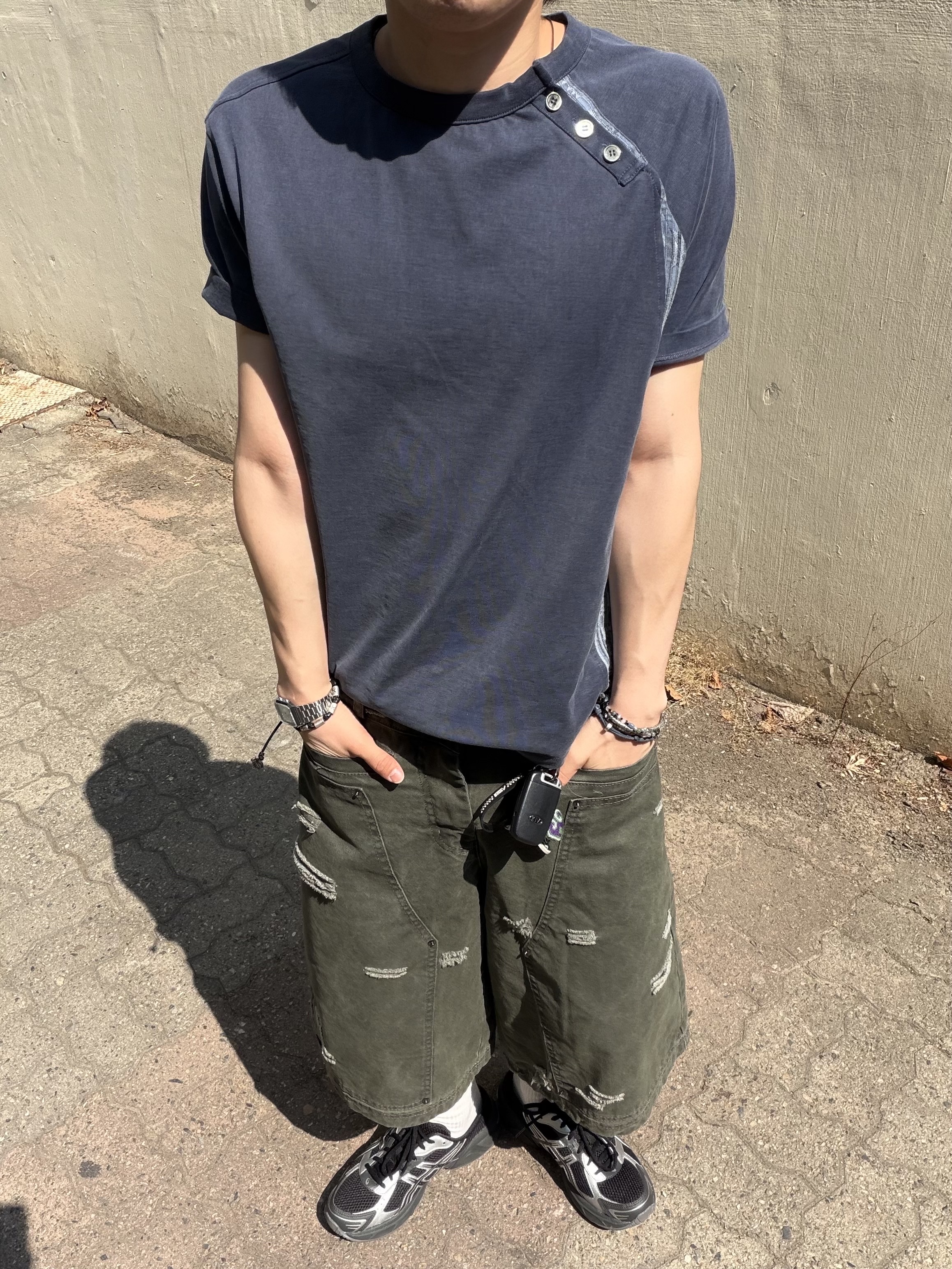TOWTOW.ARCHIVE Axis Bracelet Black, Asics Gel-1130 Mule Black Graphite Grey 착용 스타일 - 5