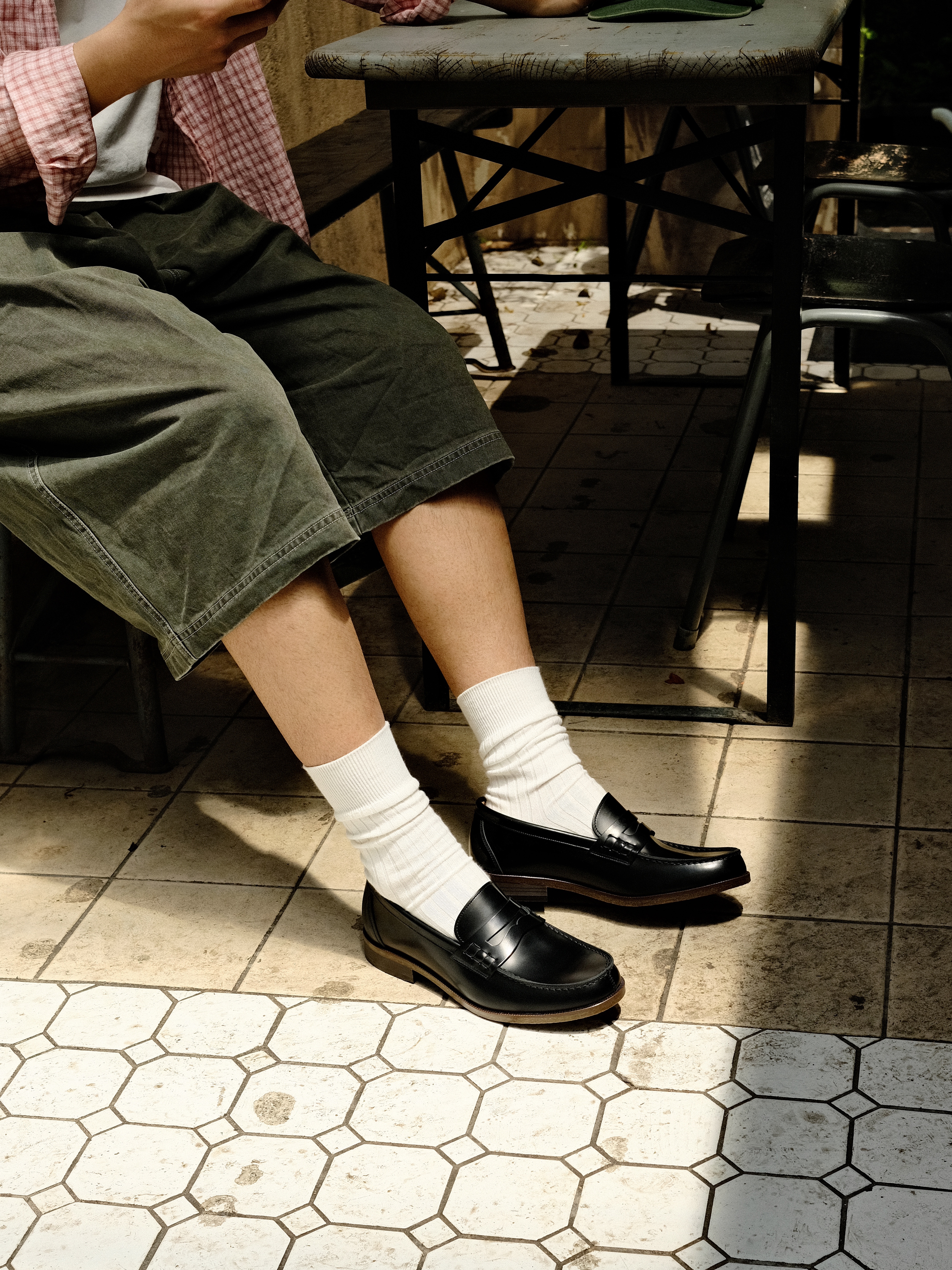 Haruta HS-920 Premium Penny Loafer Black 착용 스타일 - 3