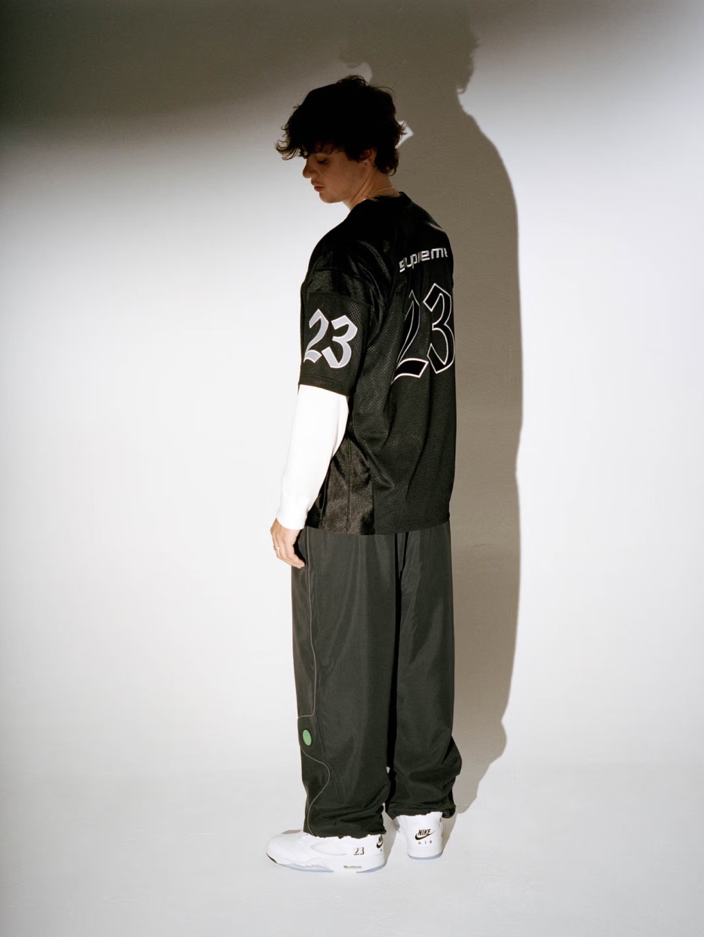 Supreme x Jordan Track Jacket Pink - 26SS, Supreme x Jordan Zip Up Hooded Sweatshirt Pink - 26SS 착용 스타일 - 9