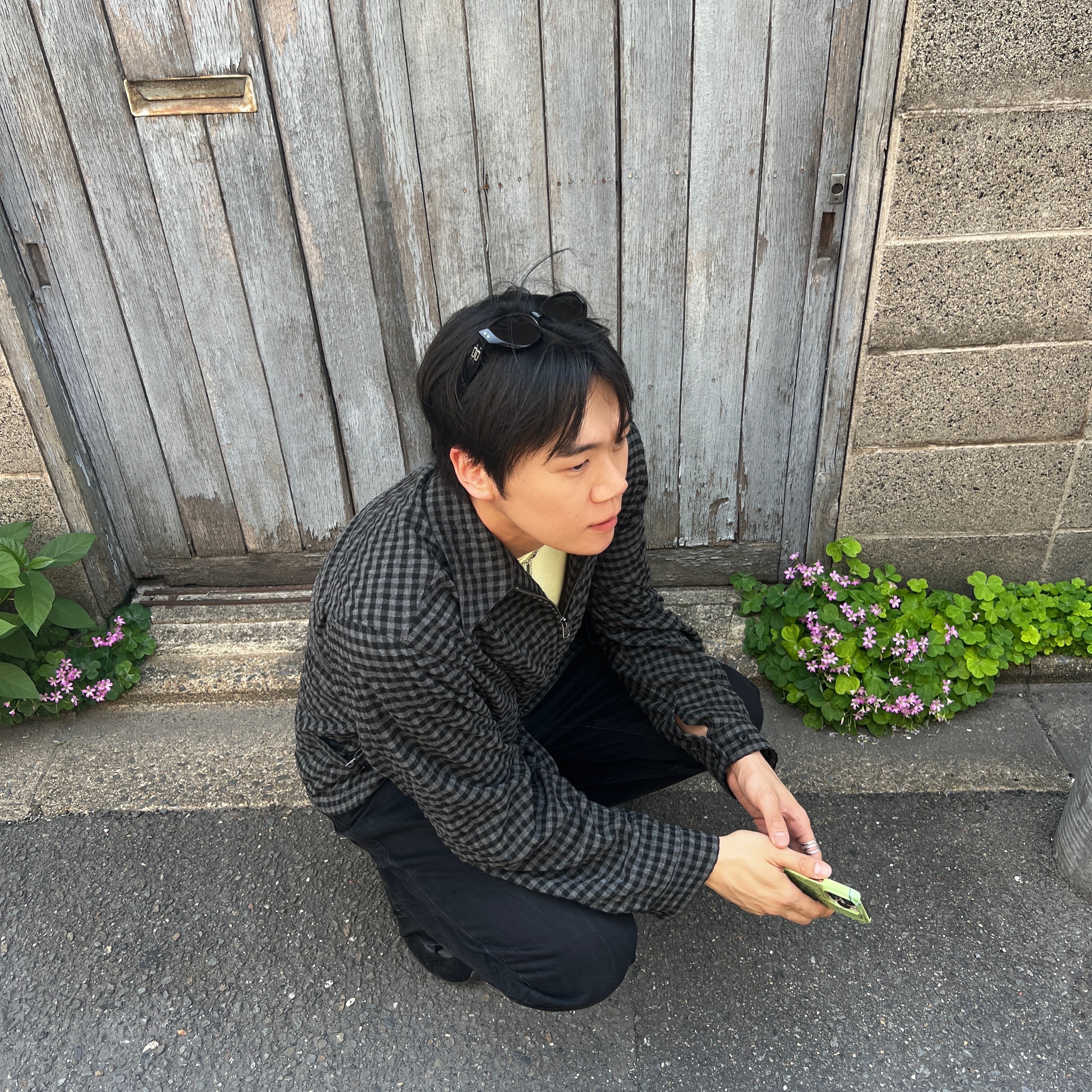 Gentle Monster Rococo 01 Black, [6% 적립] NegativeThree Curved Lace No.2 Sneakers Black 착용 스타일 - 3
