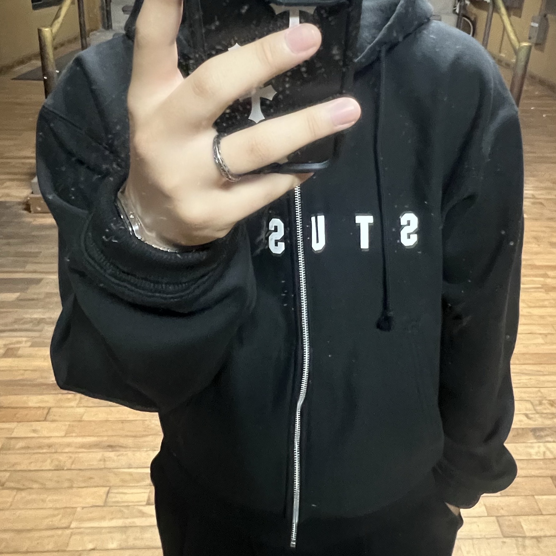 Stussy Lens Zip Hoodie Black 착용 스타일