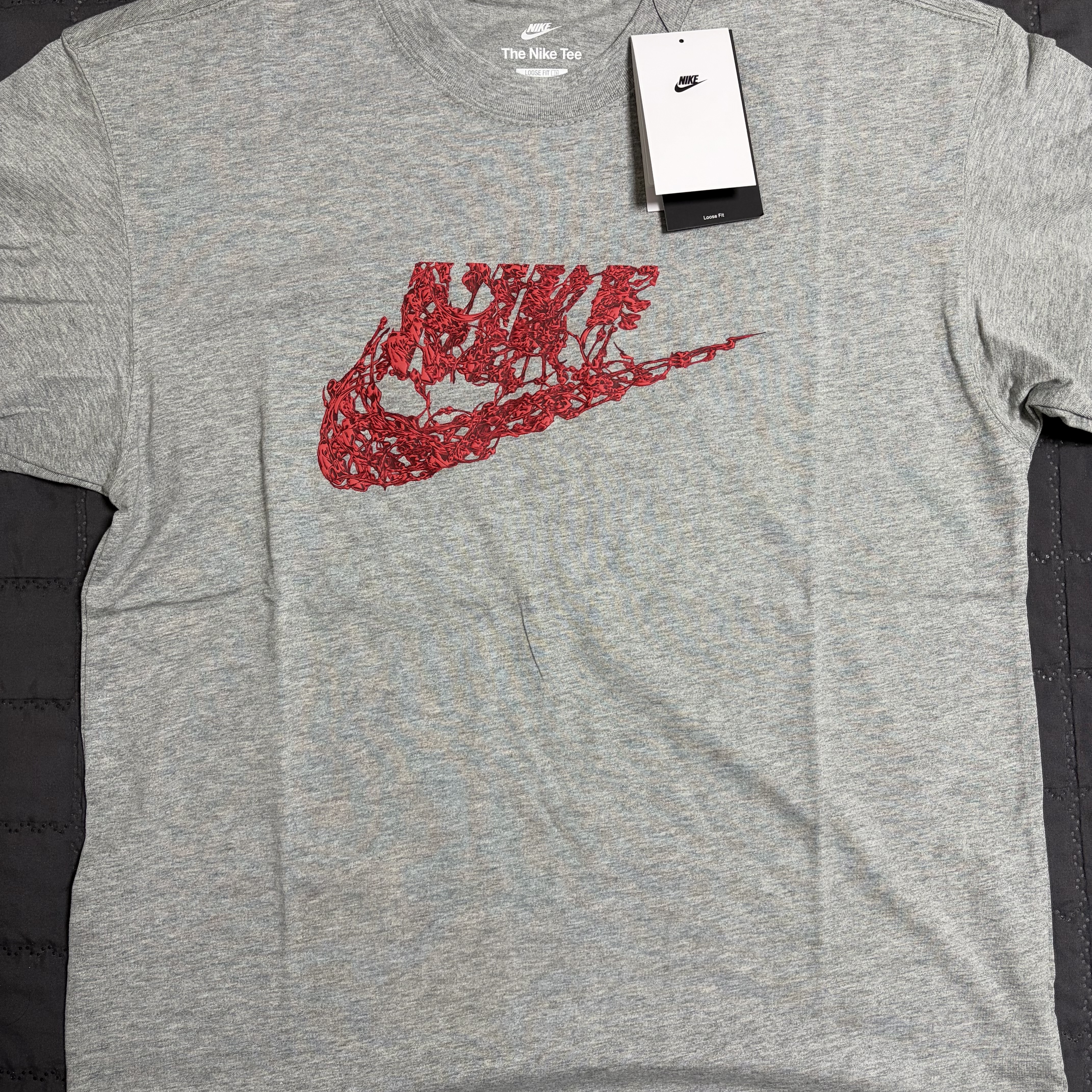 Nike x Stranger Things NSW VECNA Short Sleeve T-Shirt Dark Grey Heather (IB8068-063) 착용 스타일