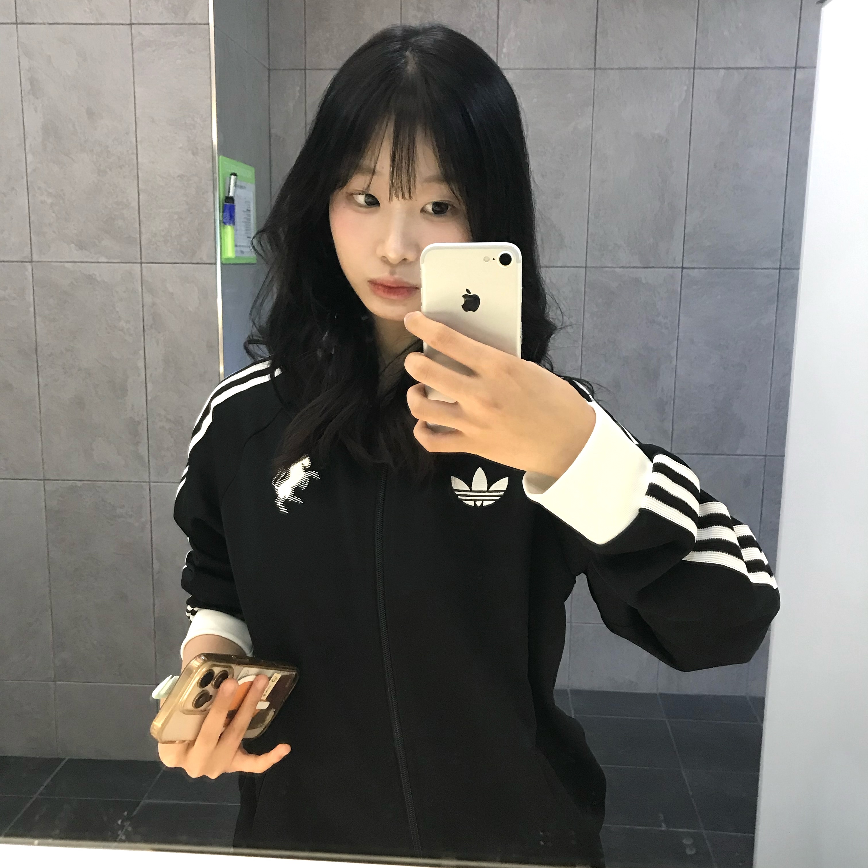 Adidas Originals Juventus FC Track Jacket Black - KR Sizing (Non Marking Ver.) 착용 스타일