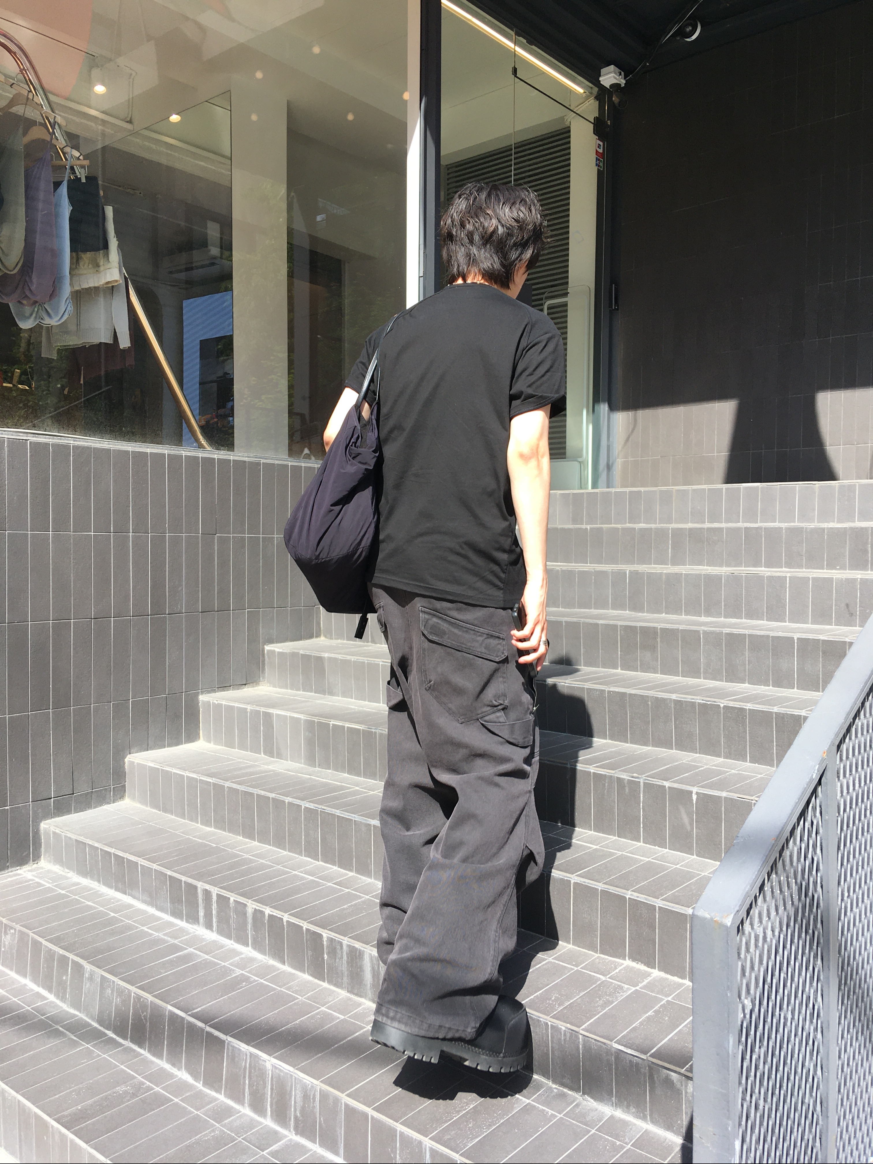 Kamien Ground Pants Washed Black, Xlim Synopsis 01 Bag Black 착용 스타일 - 2