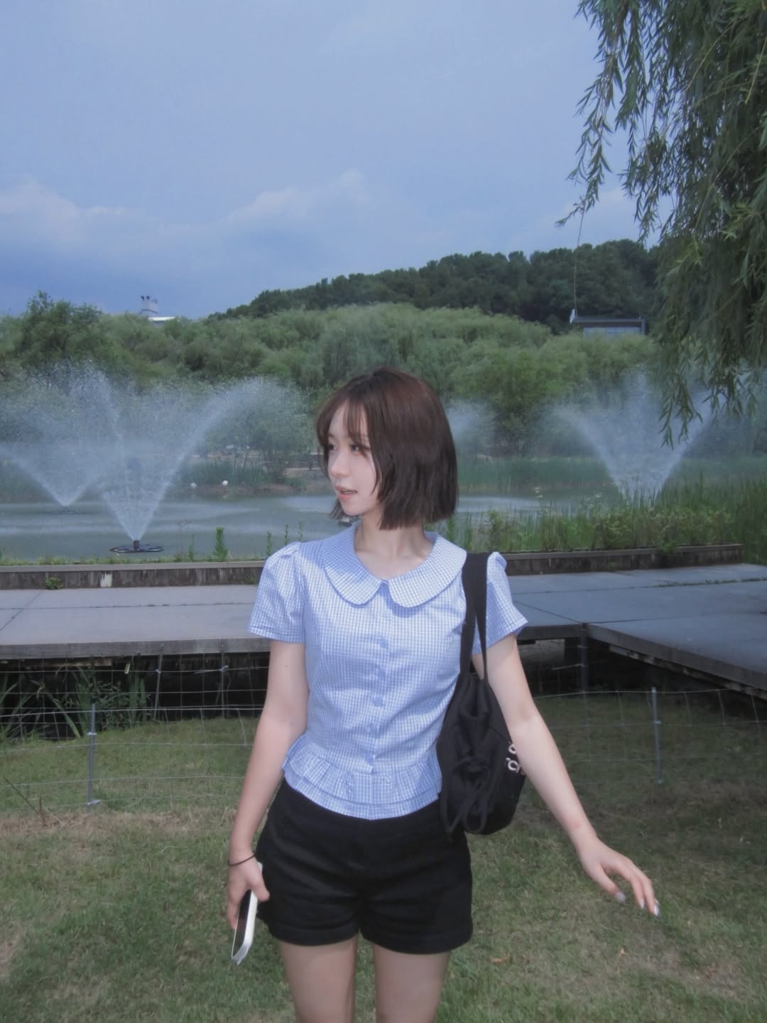 Rosefrantz Puff Sleeve Peplum Check Blouse [Sky Blue] 착용 스타일 - 2