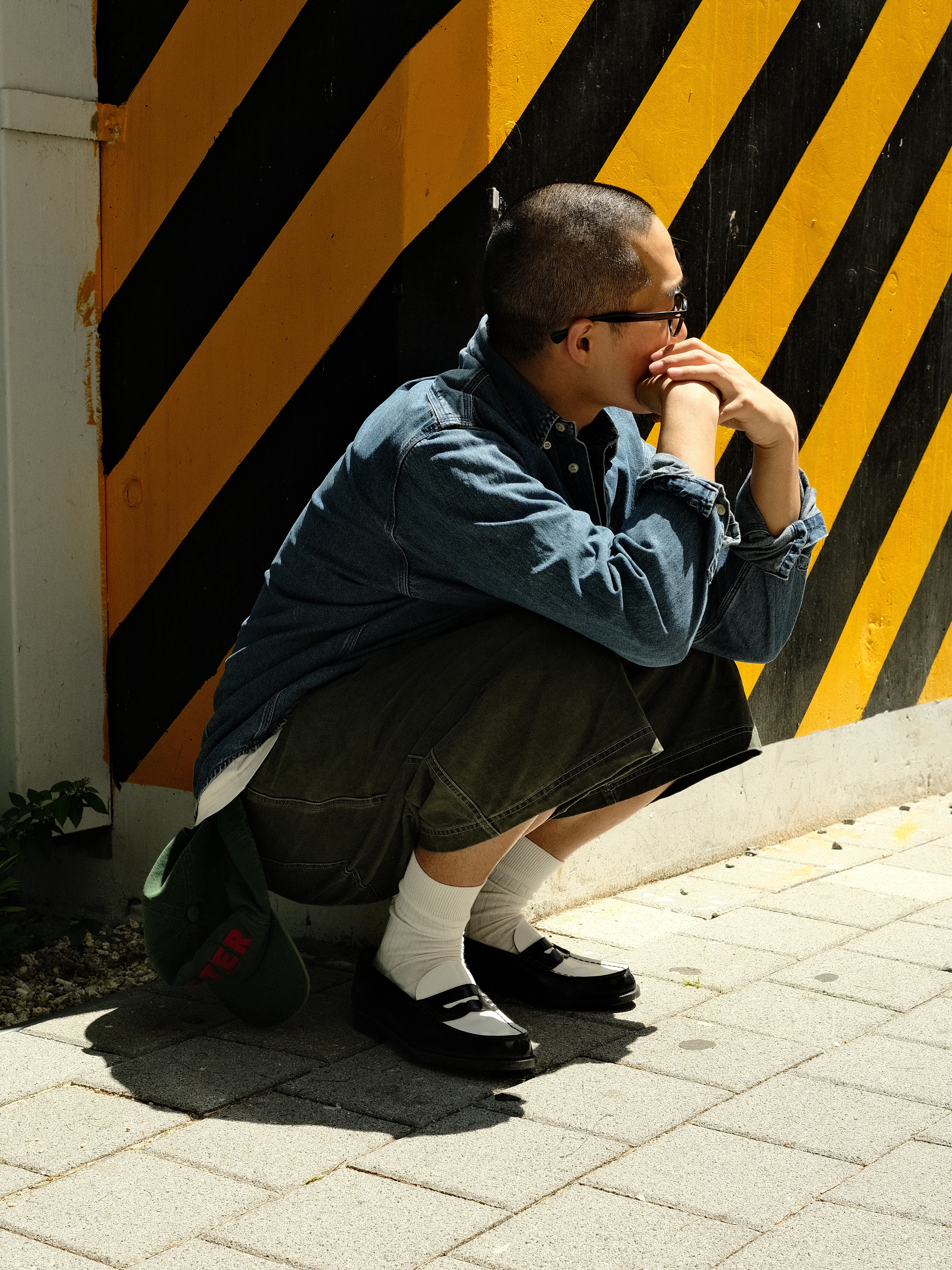 Haruta HS-906 Penny Loafer Black & White 착용 스타일 - 2