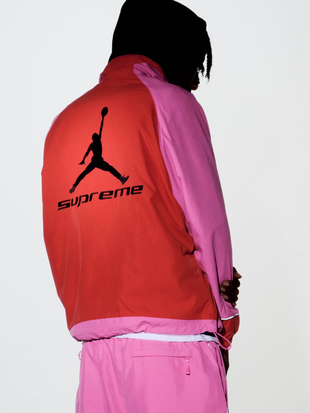 Supreme x Jordan Track Jacket Pink - 26SS, Supreme x Jordan Zip Up Hooded Sweatshirt Pink - 26SS 착용 스타일 - 2