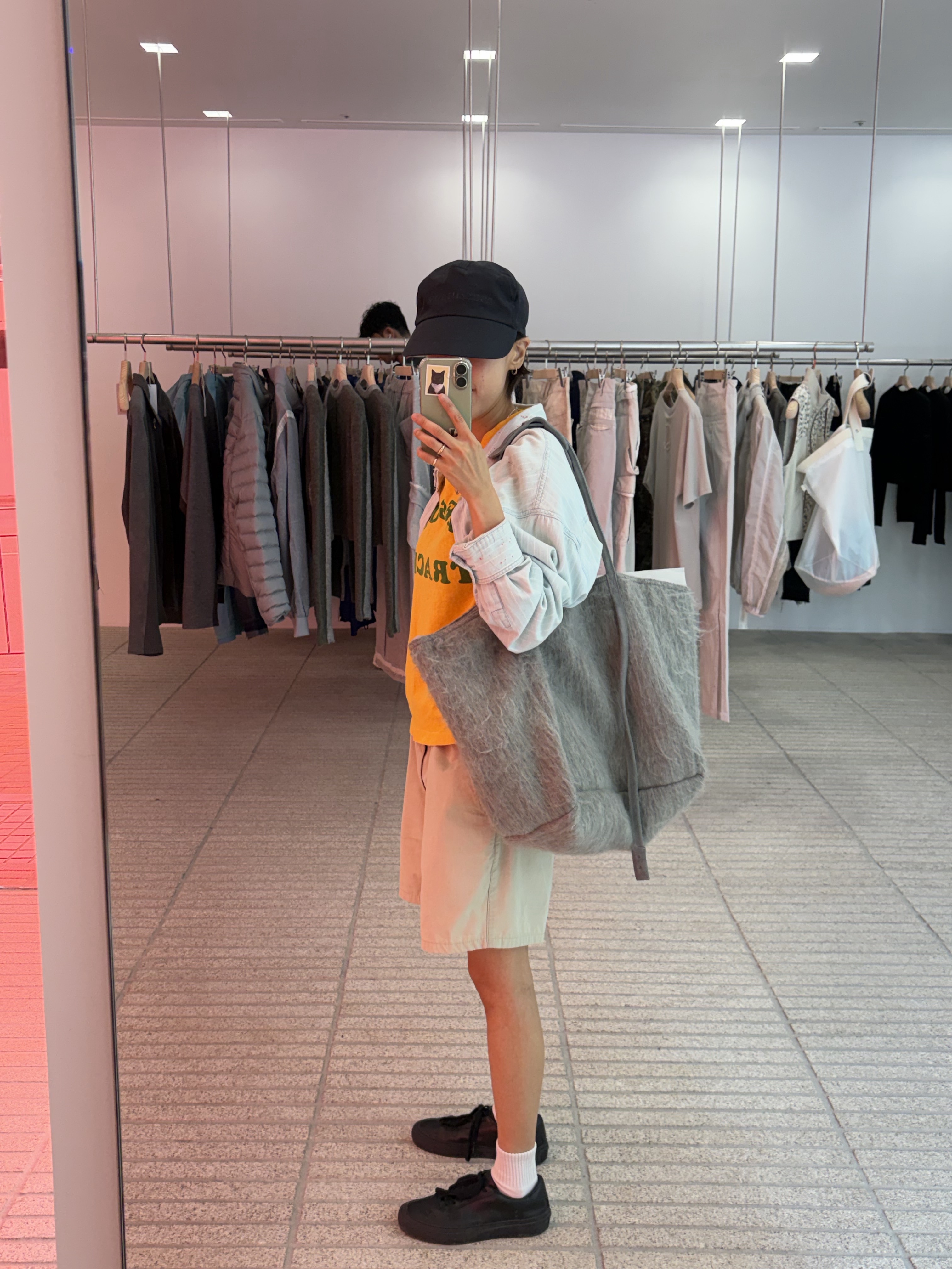Xlim EP.9 02 Bag Ivory, Xlim Synopsis 01 Bag Black 착용 스타일 - 3