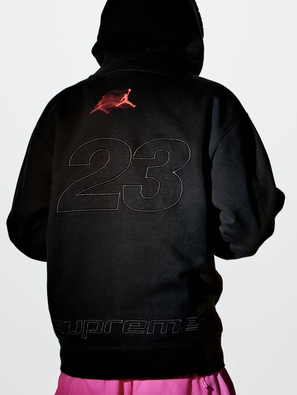 Supreme x Jordan Track Jacket Pink - 26SS, Supreme x Jordan Zip Up Hooded Sweatshirt Pink - 26SS 착용 스타일 - 4
