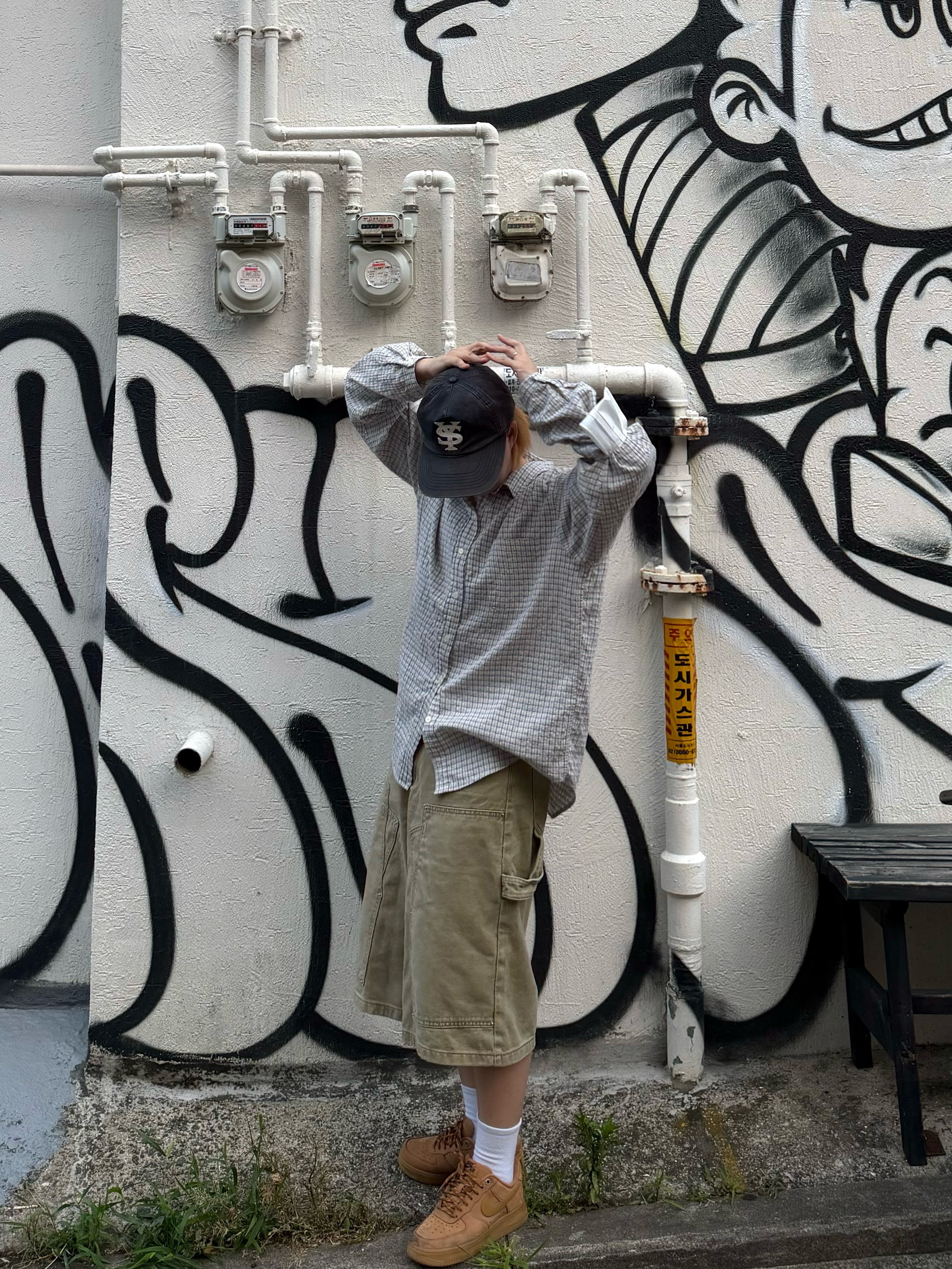 (W) Nike Air Force 1 '07 WB Flax Wheat 착용 스타일 - 1
