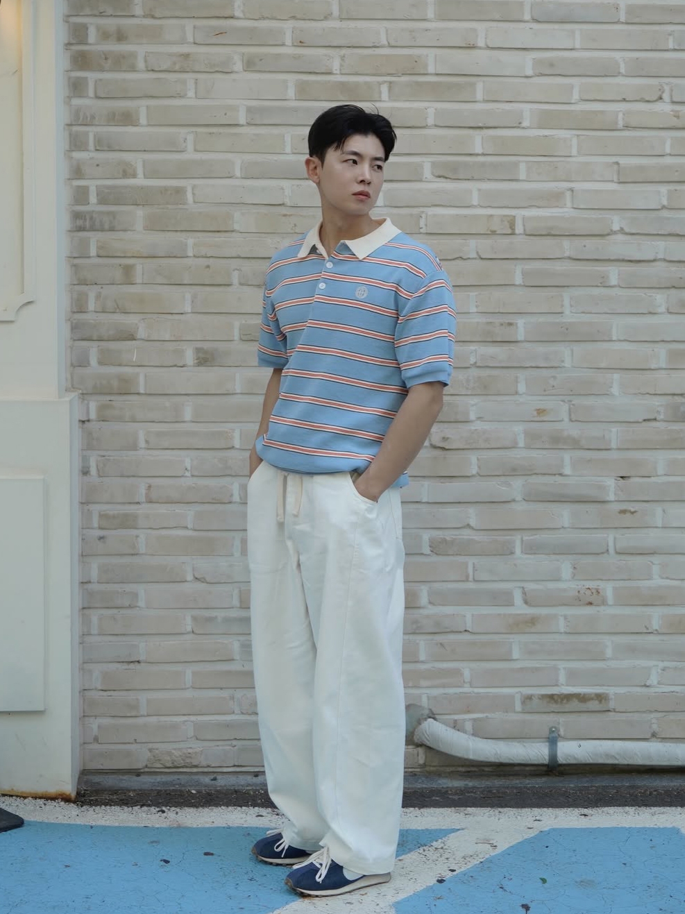 Knitted Outstring Curved Cotton Balloon Pants White, Knitted Outstring Curved Cotton Balloon Pants Black 착용 스타일 - 1