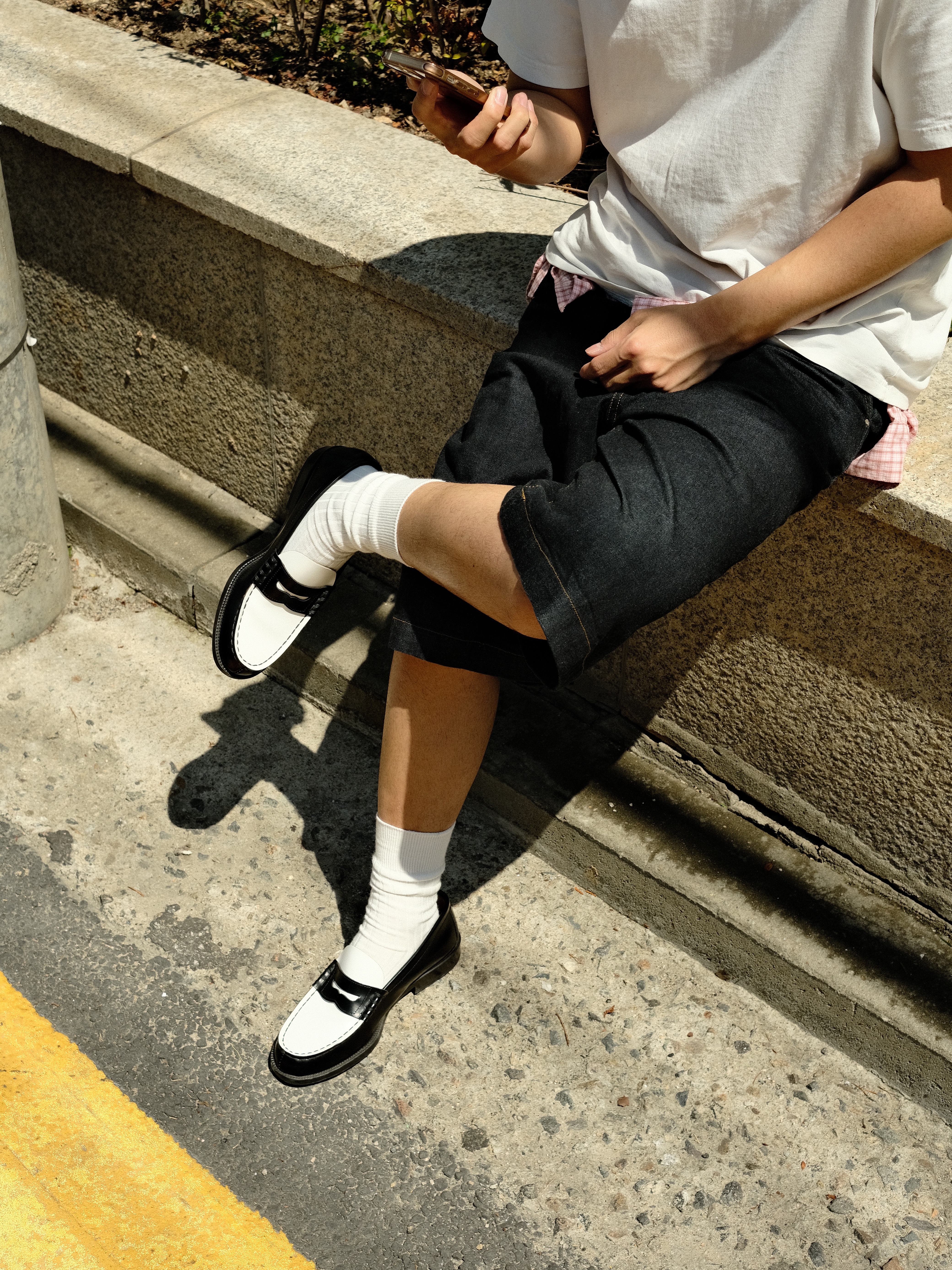 Haruta HS-906 Penny Loafer Black & White 착용 스타일 - 4