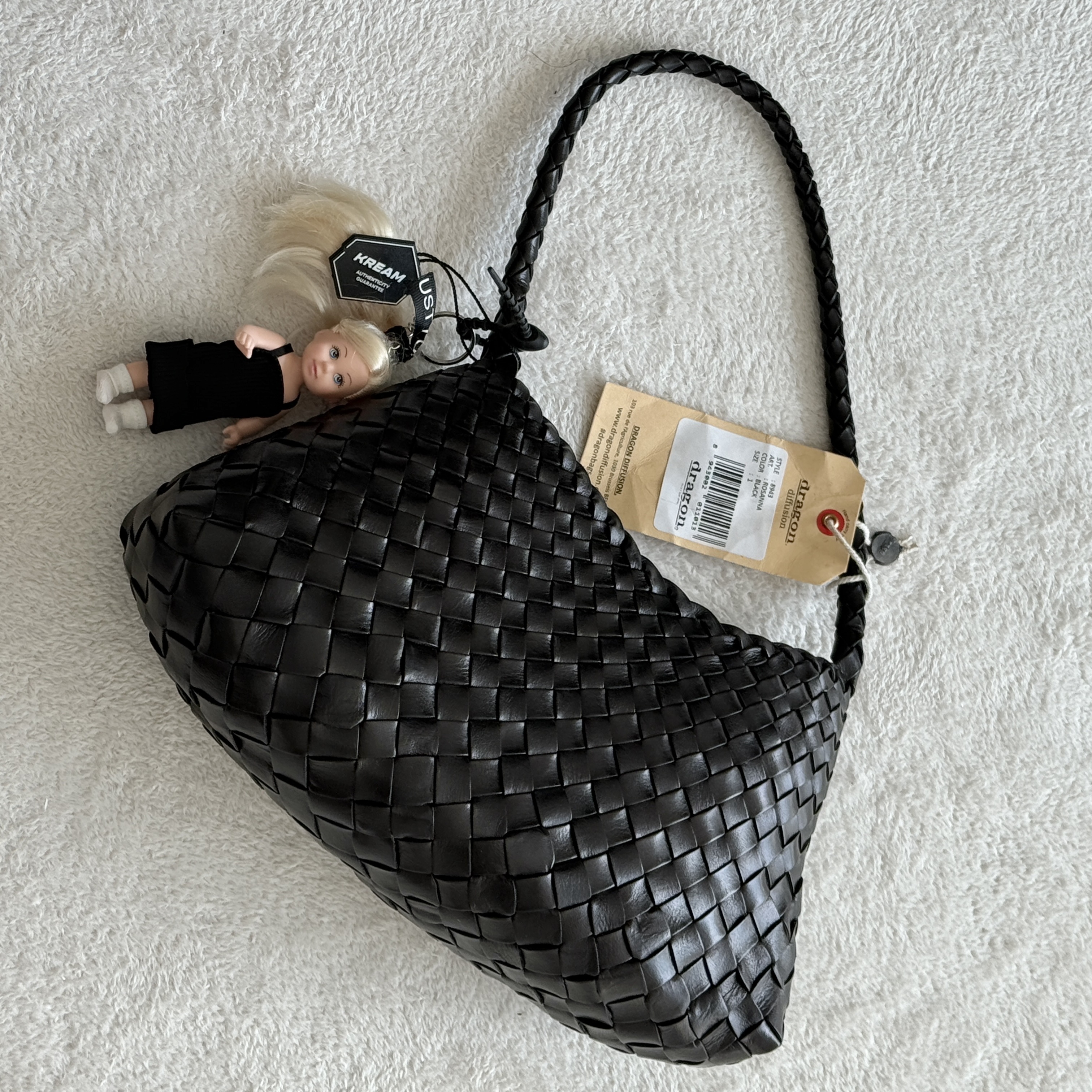 Dragon Diffusion Rosanna Black 착용 스타일