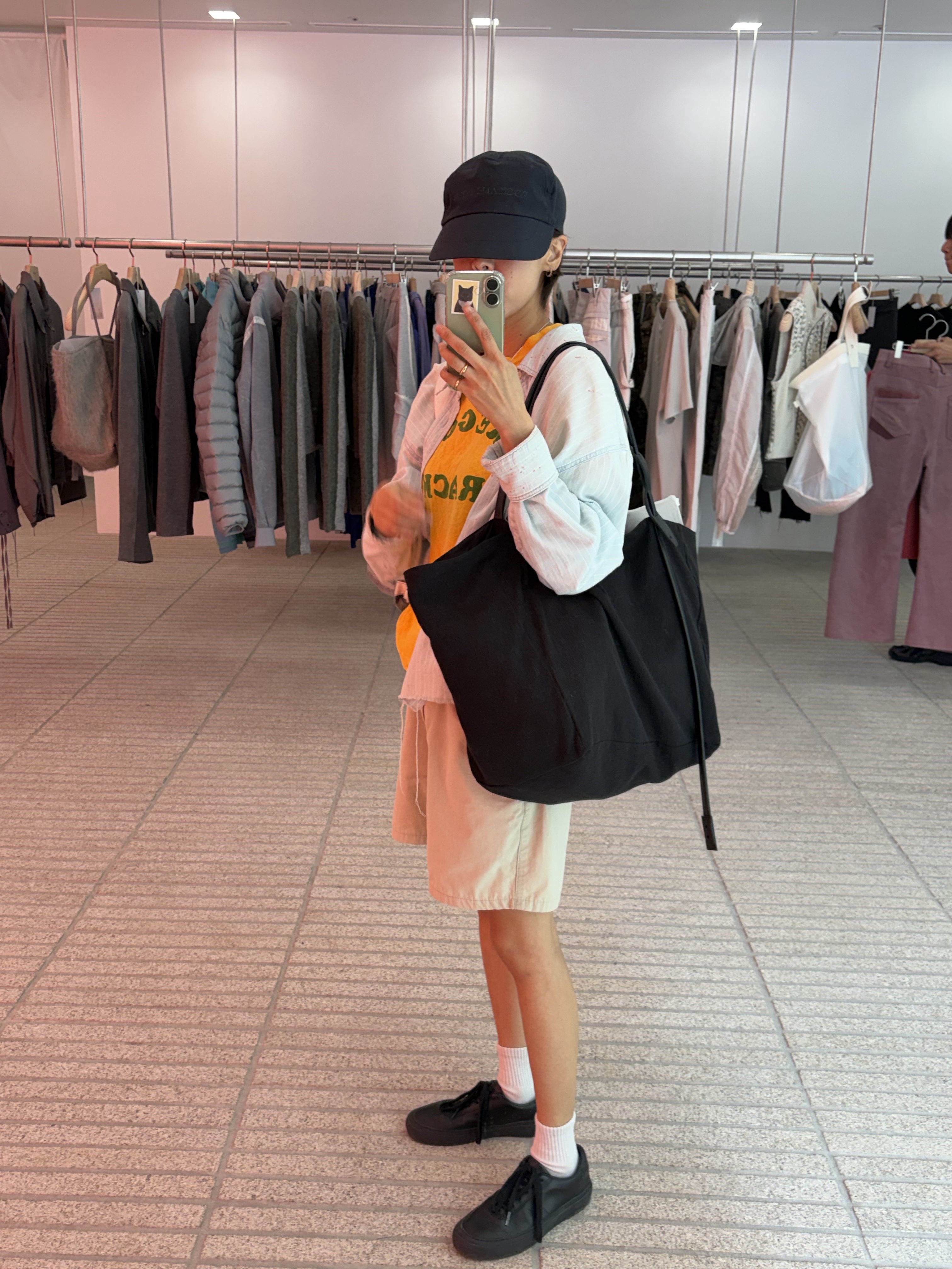 Xlim EP.9 02 Bag Ivory, Xlim Synopsis 01 Bag Black 착용 스타일 - 2