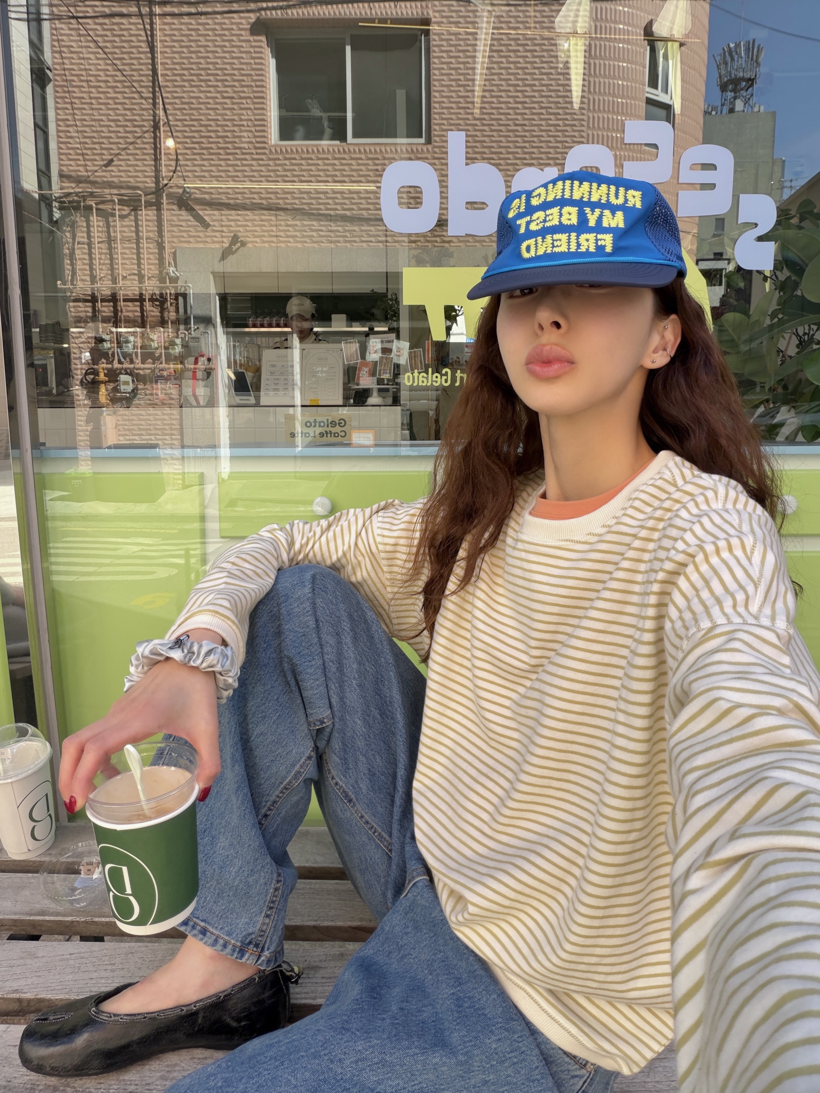 Alex Zono Running Is My Best Friend Trucker Blue 착용 스타일 - 5