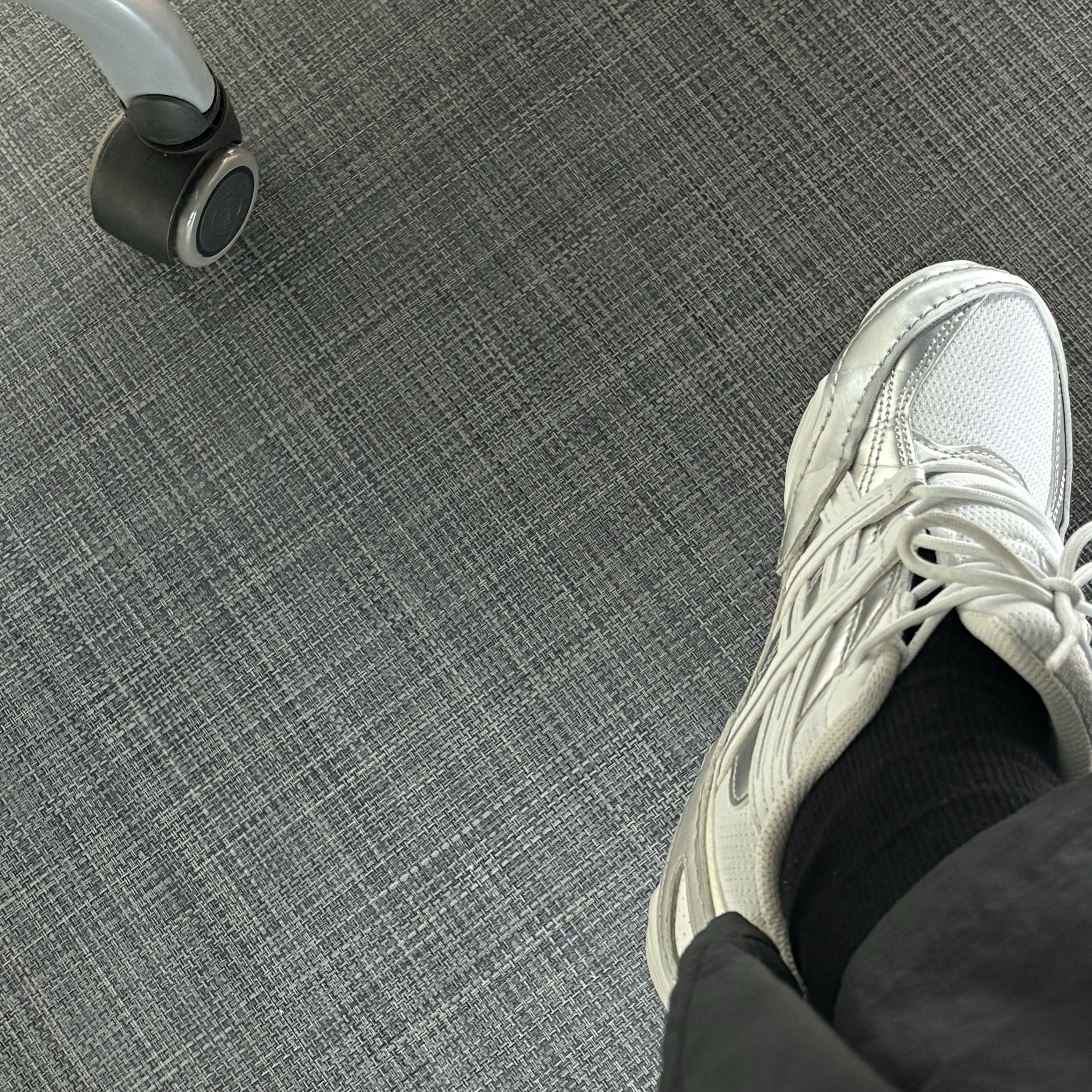 Asics Hypersync White Pure Silver 착용 스타일 - 1