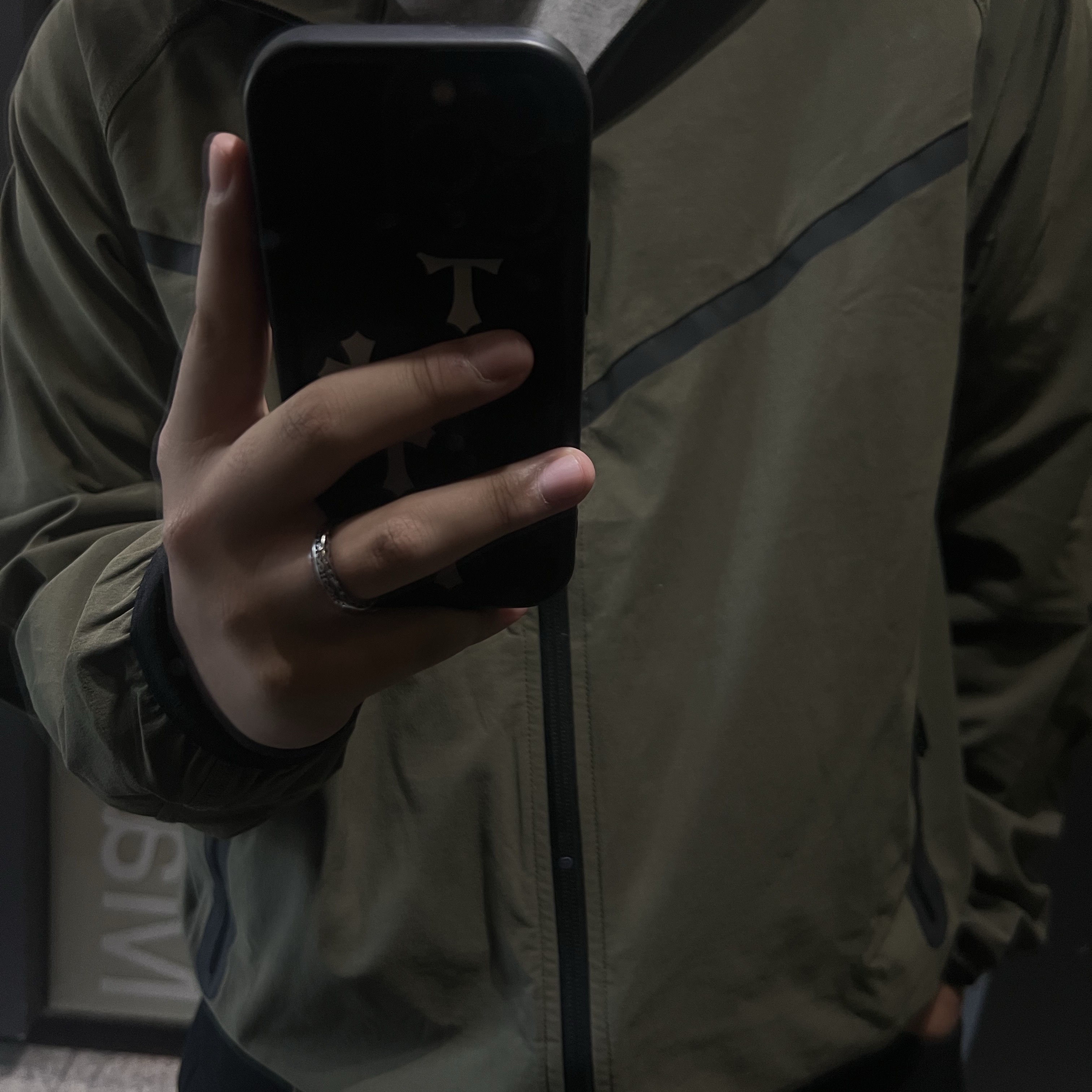 Nike Tech Windrunner Woven Full Zip Jacket Medium Olive Black - Asia 착용 스타일