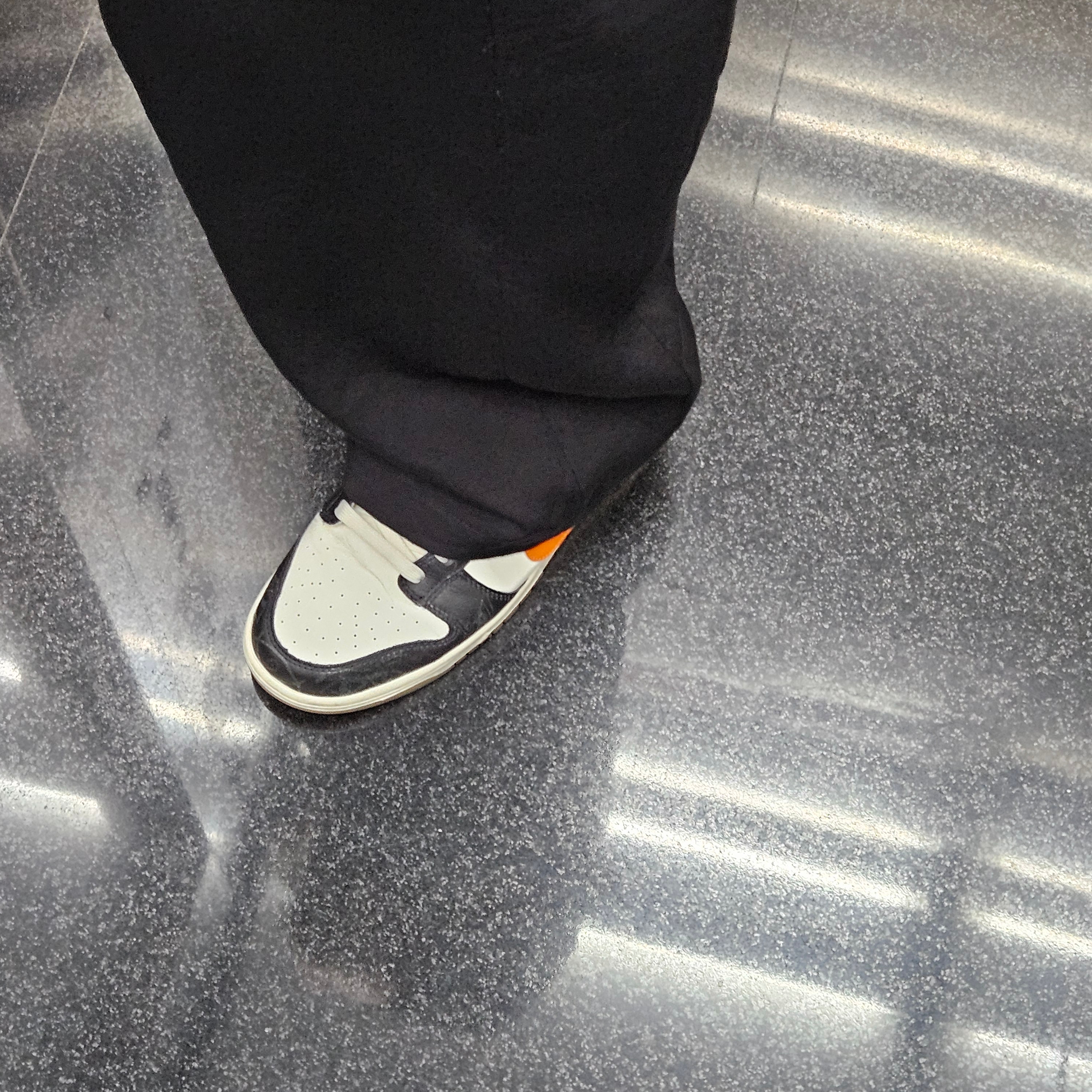 Nike Dunk Low Retro PRM Halloween 착용 스타일