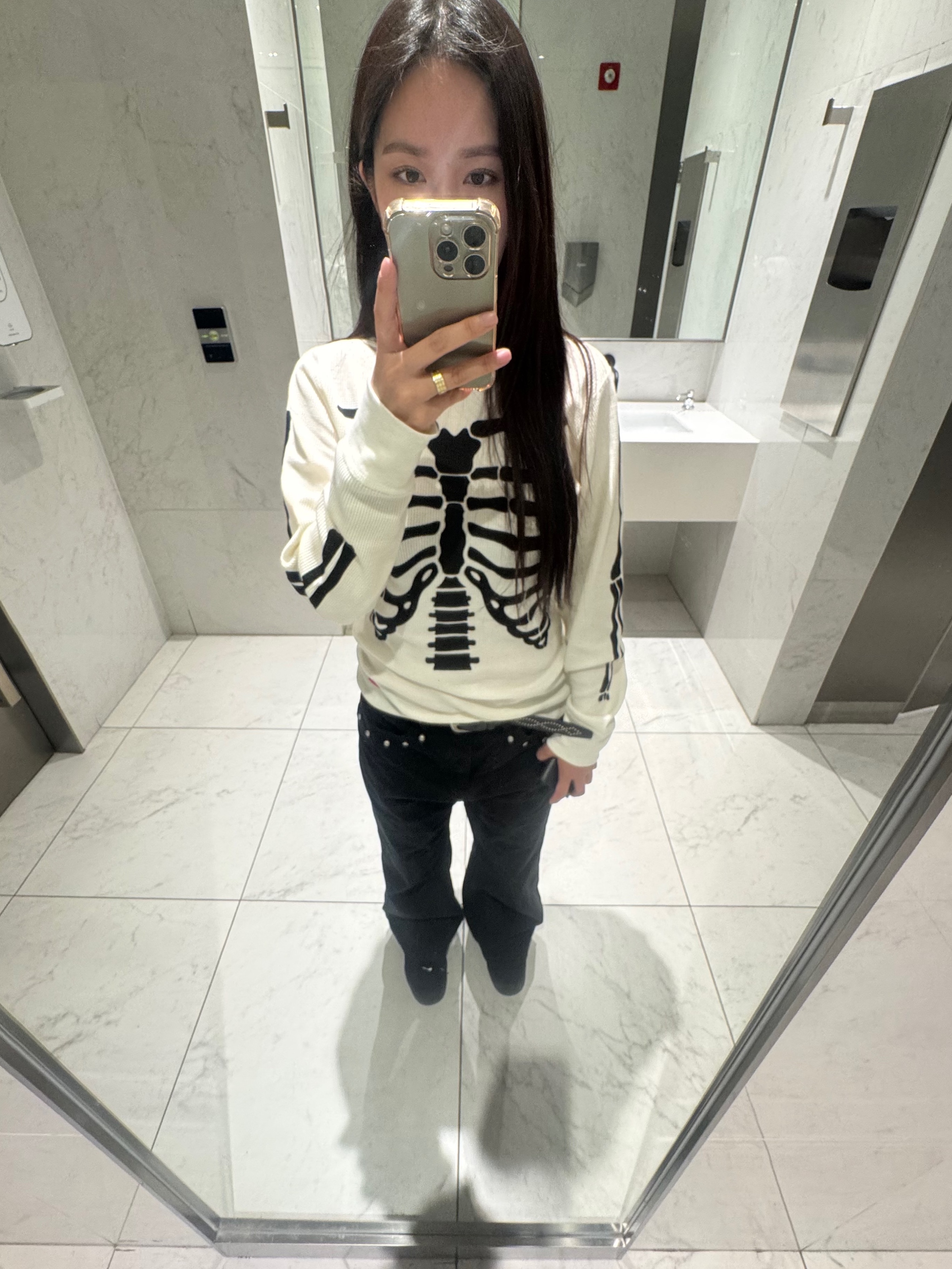 Supreme Hanes Bones Thermal Crew Natural (1 Pack) 착용 스타일