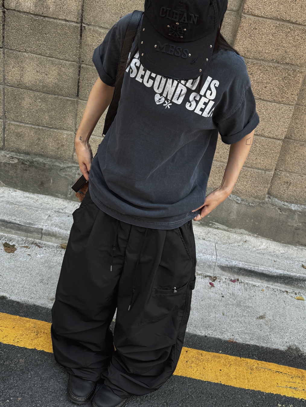 Dr. Martens Reeder Wyoming Leather Utility Shoes Black 착용 스타일 - 6