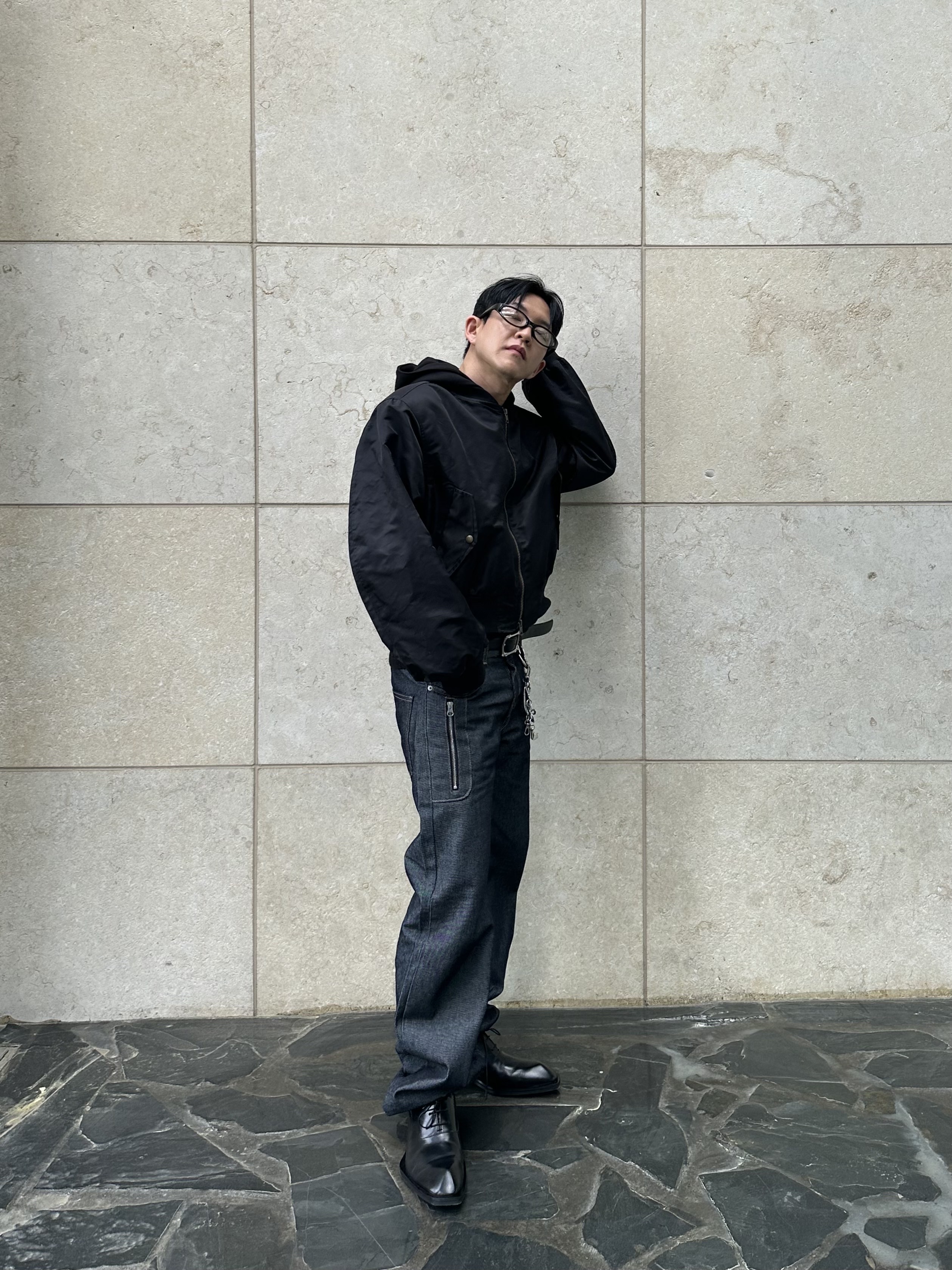 CSC x Soulesures SC:ENE 001, CSC Shifted Cropped Bomber Jacket Black 착용 스타일 - 3