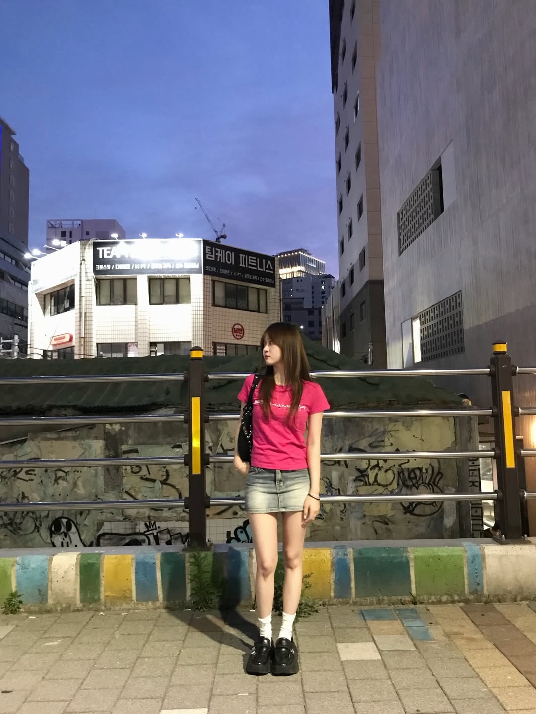 SPORT CHAMBER Women Long Flash Slub T-Shirt Pink 착용 스타일 - 3