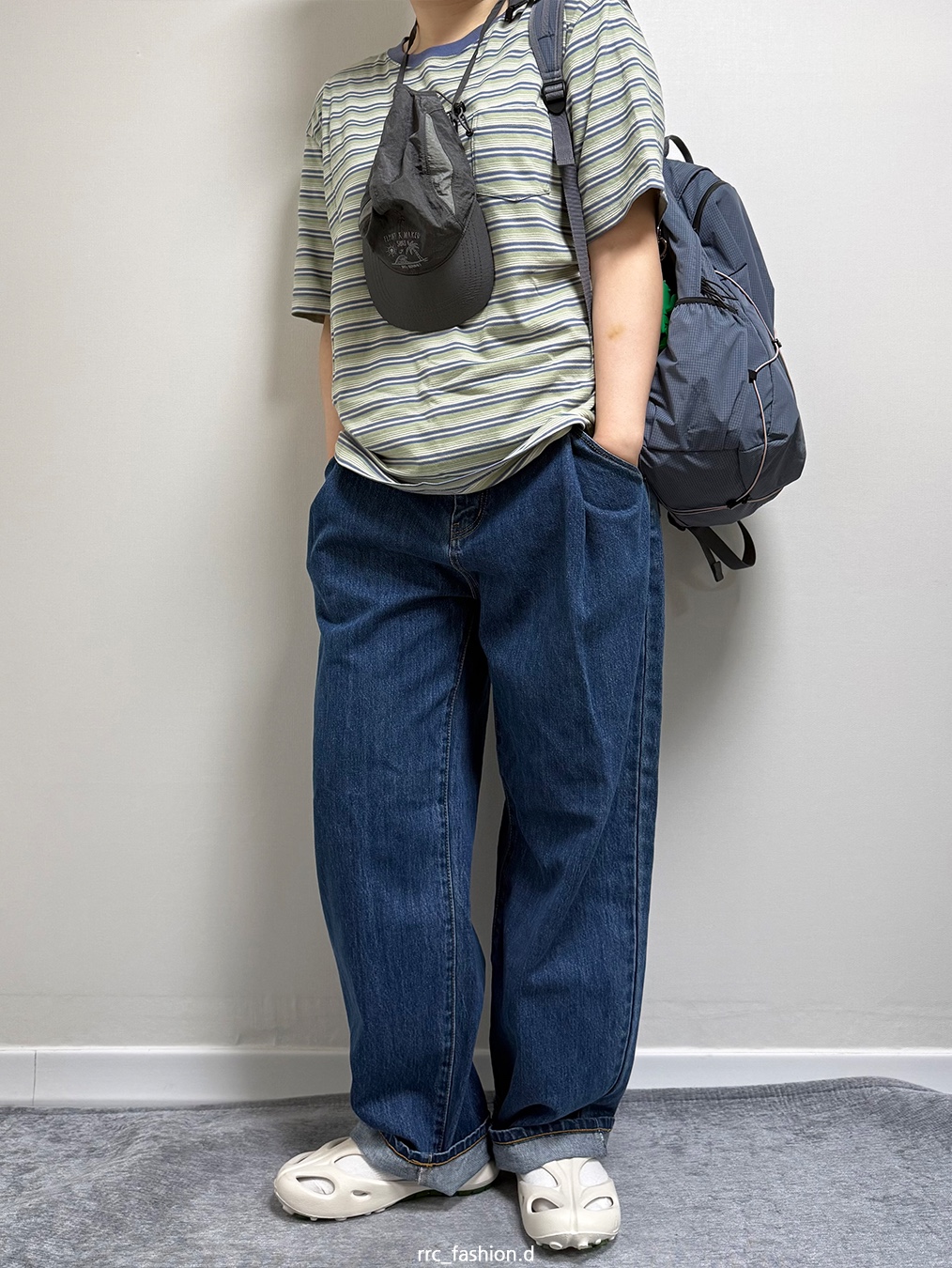 [KREAM 단독] MAZIUNTITLED Roam Pack Dusty Blue, (W) Keen Shanti Birch Treetop 착용 스타일 - 1