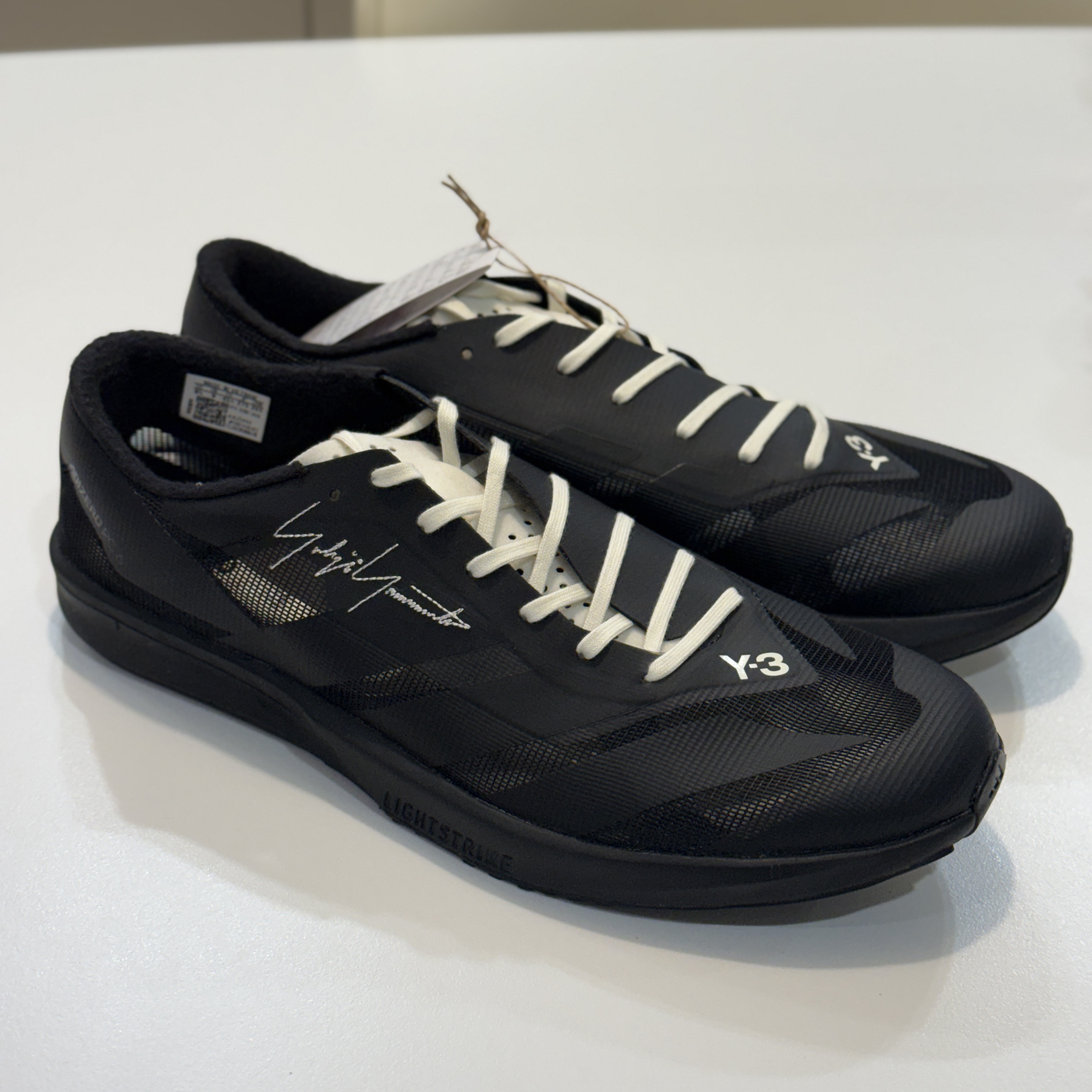Y-3 Adizero RC6 Black Off White 착용 스타일 - 2
