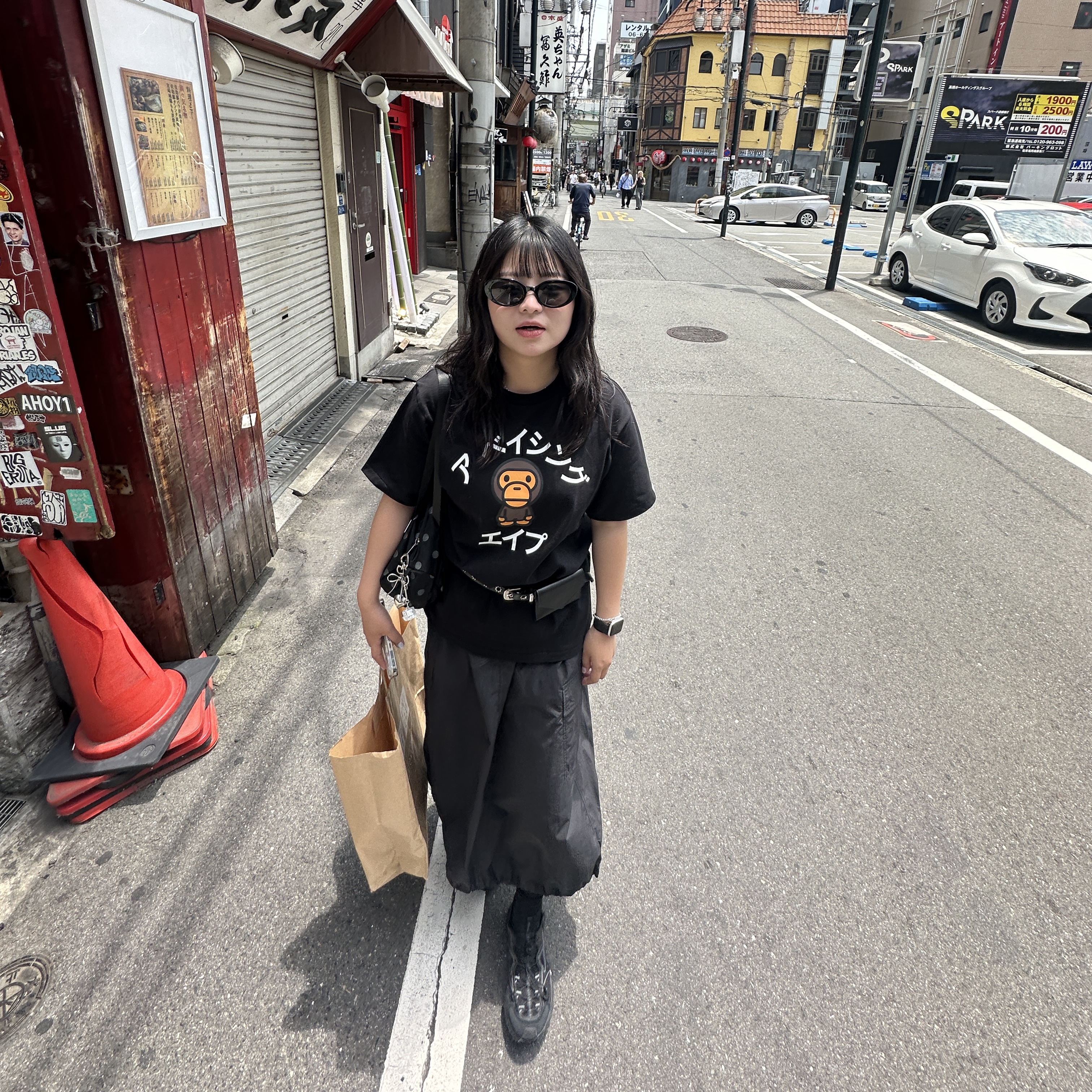 Mizuno Apex Trail Black, BAPE Baby Milo Katakana College T-Shirt Black 착용 스타일