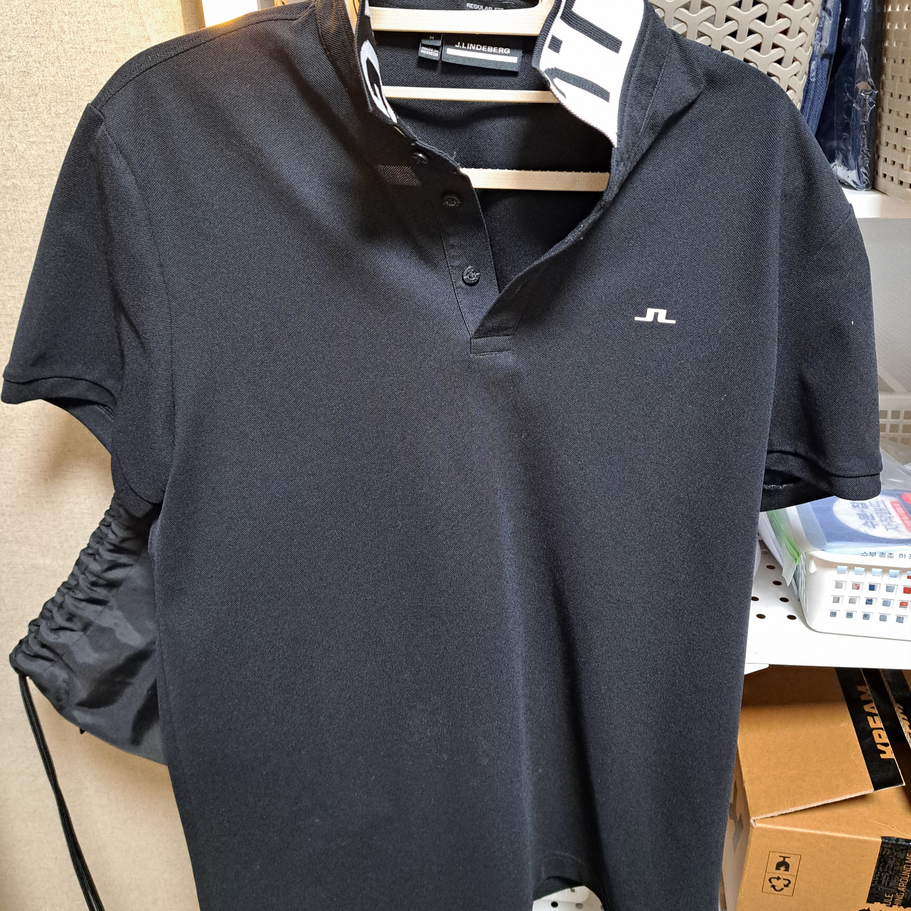 J.Lindeberg Gus Regular Polo Black 착용 스타일