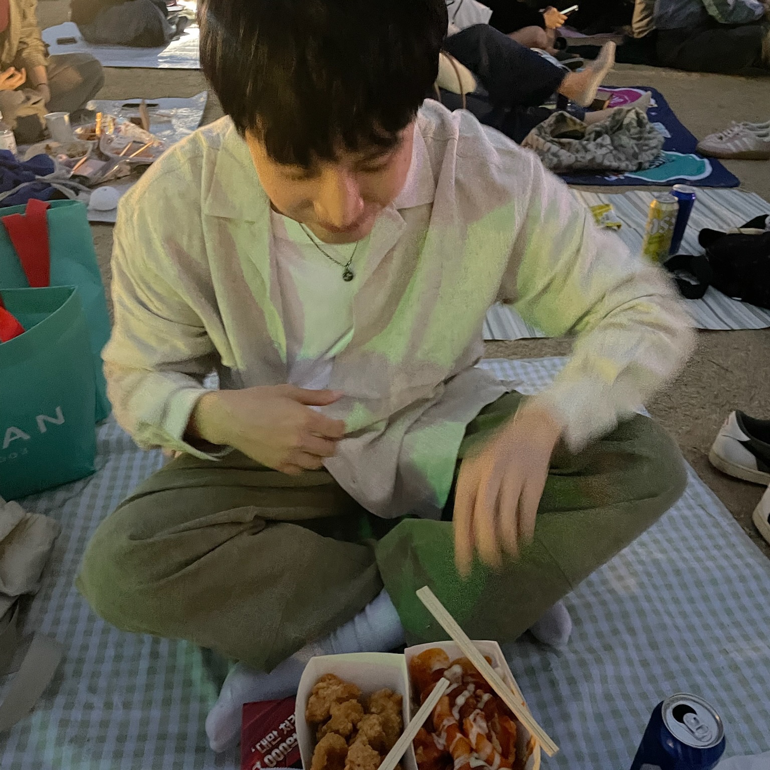 Gucci Interlocking G Pendant Necklace Silver 착용 스타일