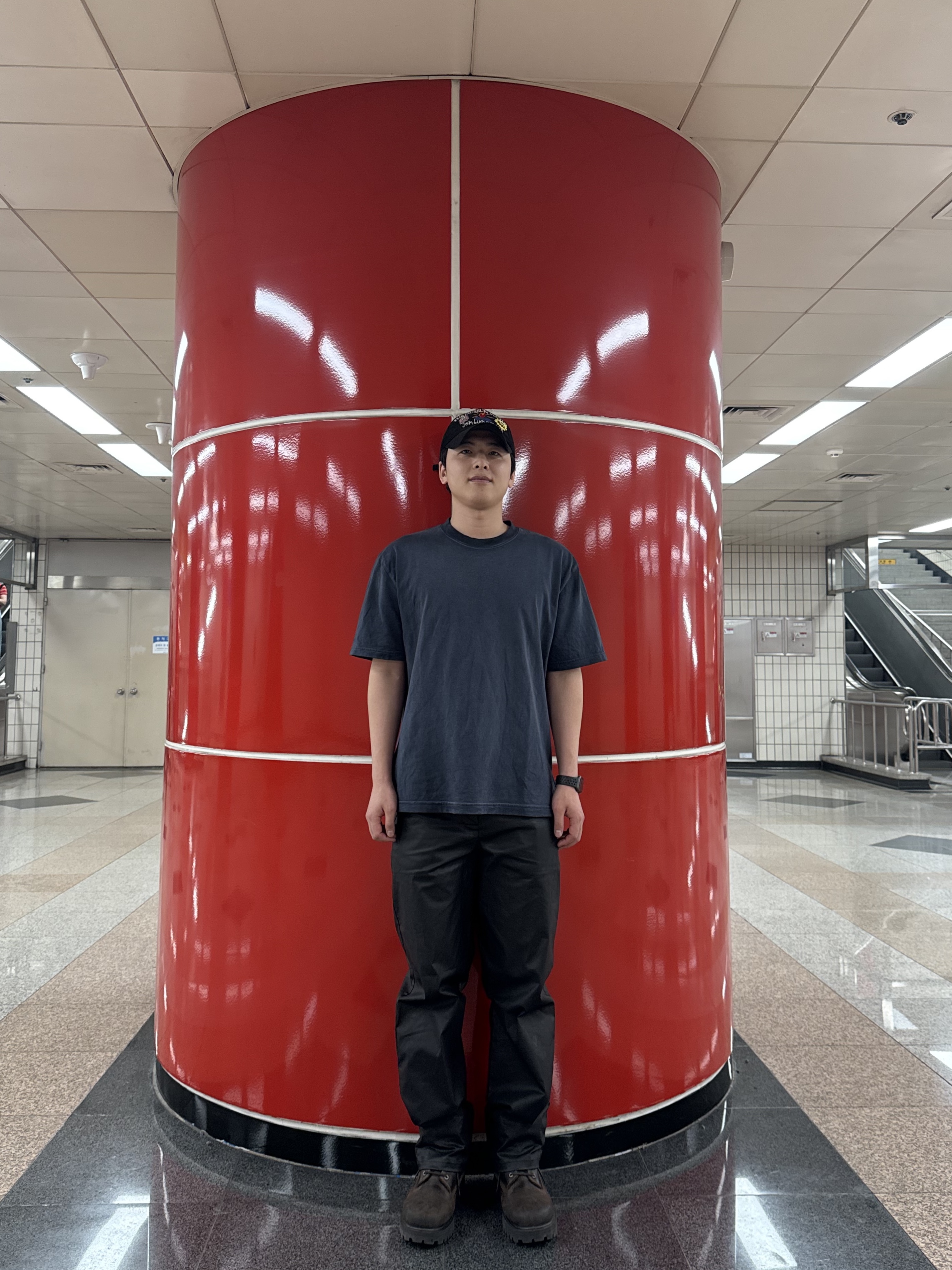 Yeezy PT-04 Black 착용 스타일 - 1