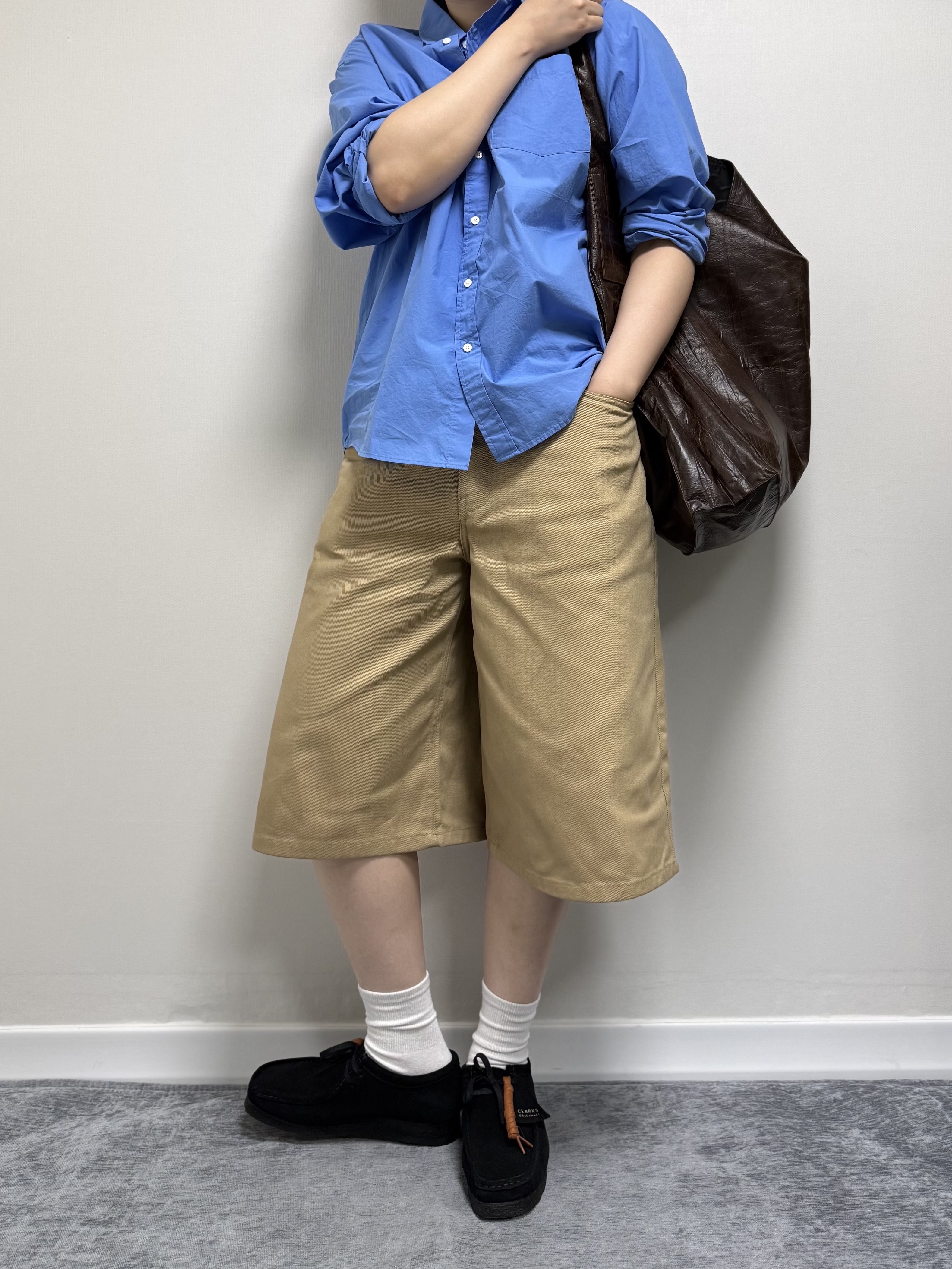 Clarks Wallabee Black Suede - 25FW 착용 스타일 - 1