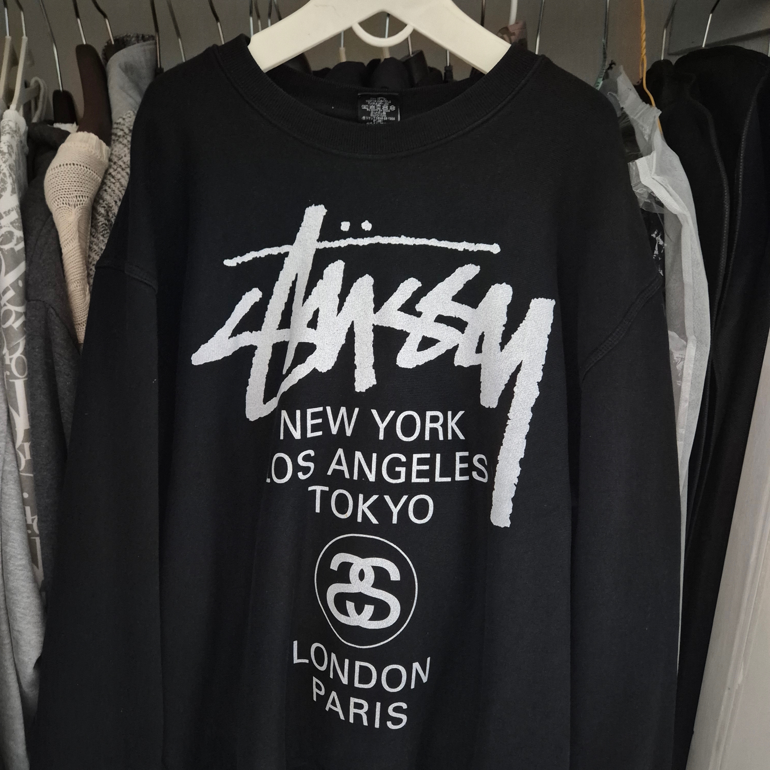 Stussy World Tour LS T-Shirt Black 2024 착용 스타일