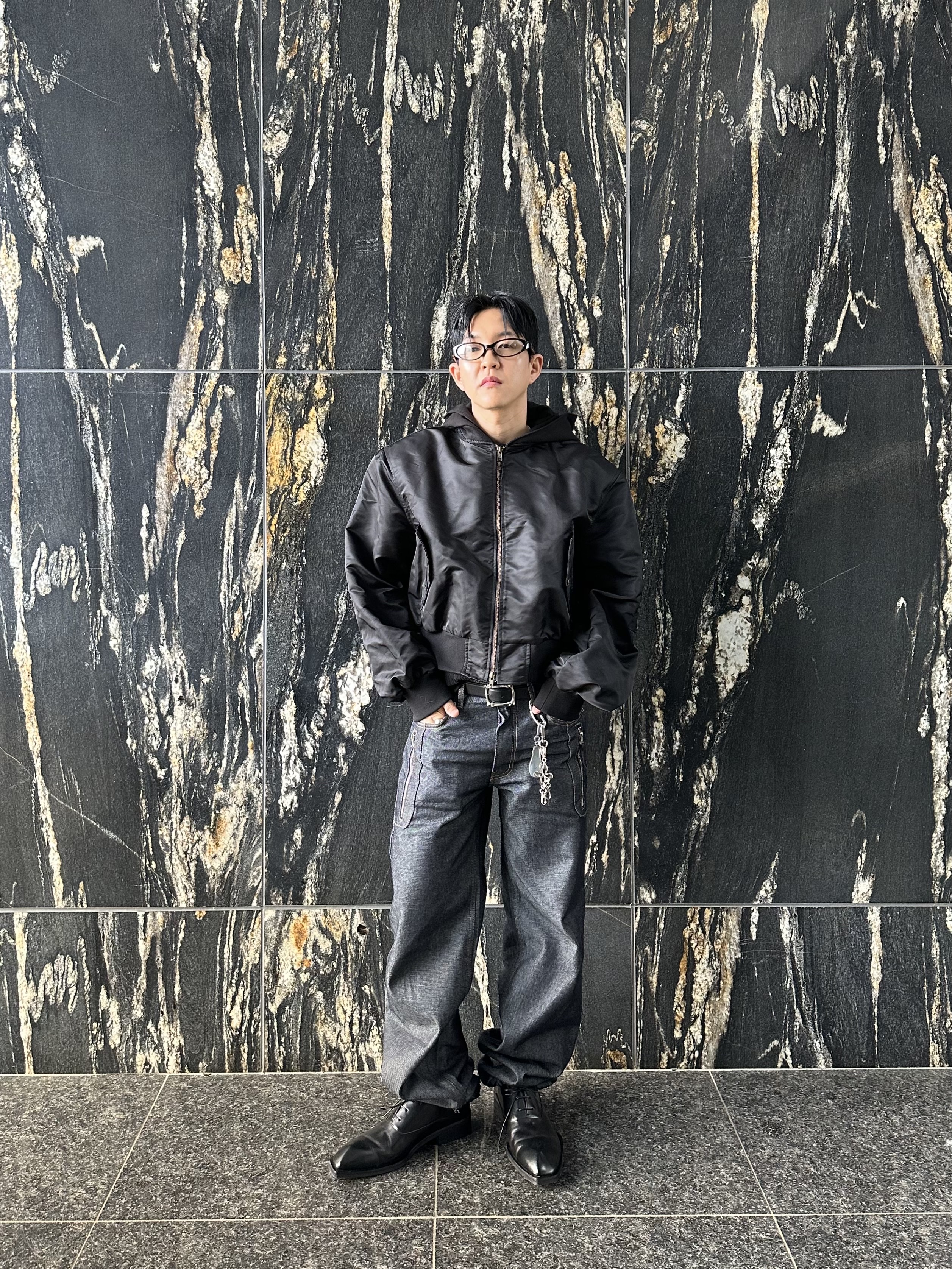 CSC x Soulesures SC:ENE 001, CSC Shifted Cropped Bomber Jacket Black 착용 스타일 - 5