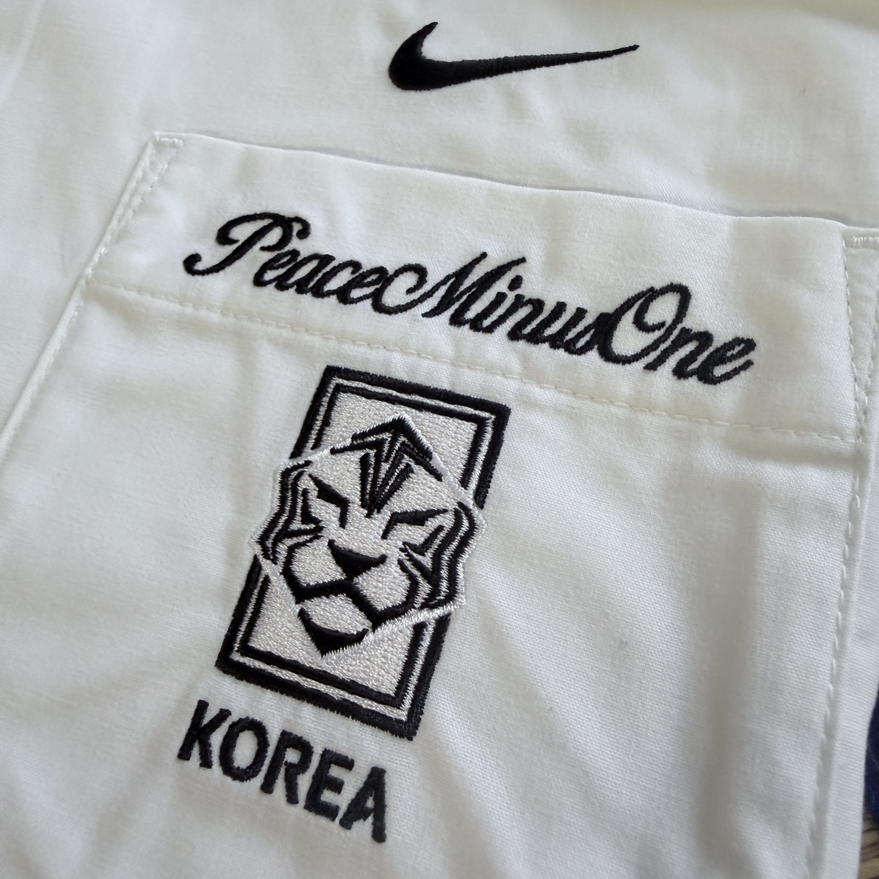 Nike x Peaceminusone Korea Short Sleeve Top White (IM3219-100) 착용 스타일 - 1
