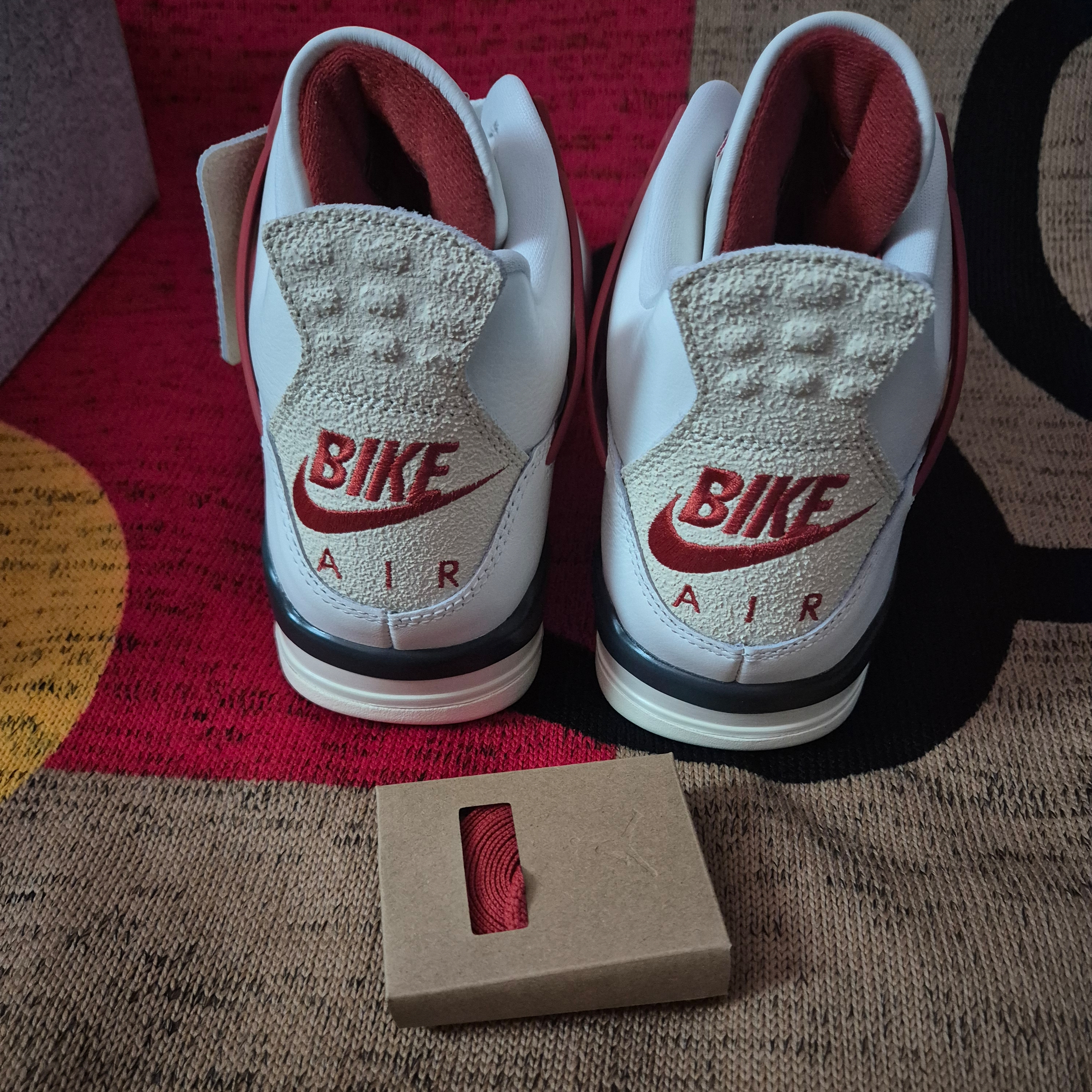 Jordan 4 x Nigel Sylvester Retro OG Brick After Brick 착용 스타일 - 2
