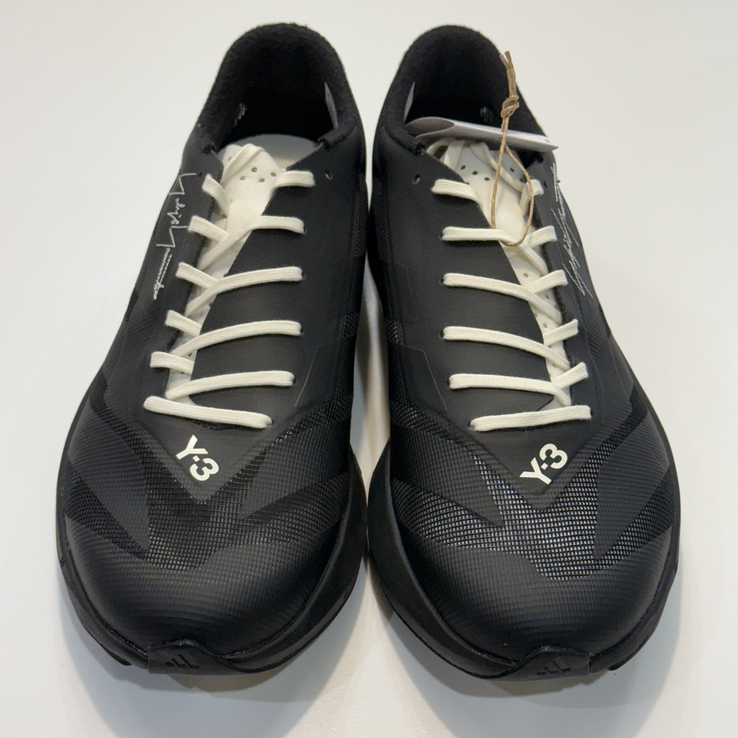 Y-3 Adizero RC6 Black Off White 착용 스타일 - 1