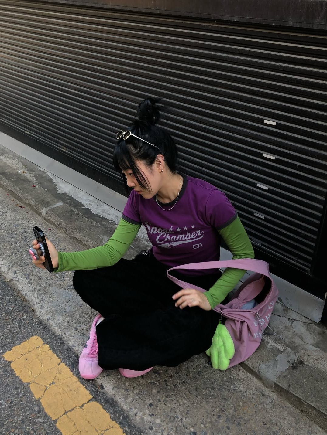 SPORT CHAMBER Active Logo T-Shirt PURPLE 착용 스타일 - 3
