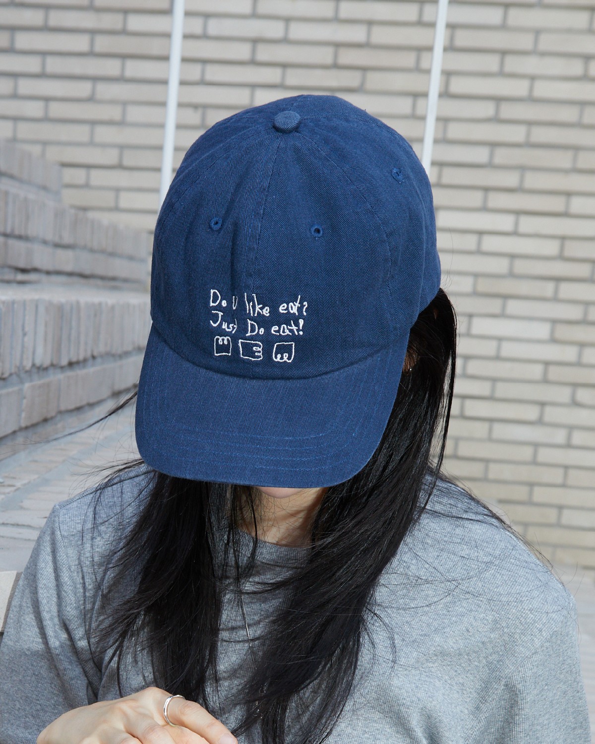 [KREAM 단독] 왓어브레드 스크립트 볼캡 네이비([KREAM 단독] What A Bread Script Ball Cap Navy) - 2