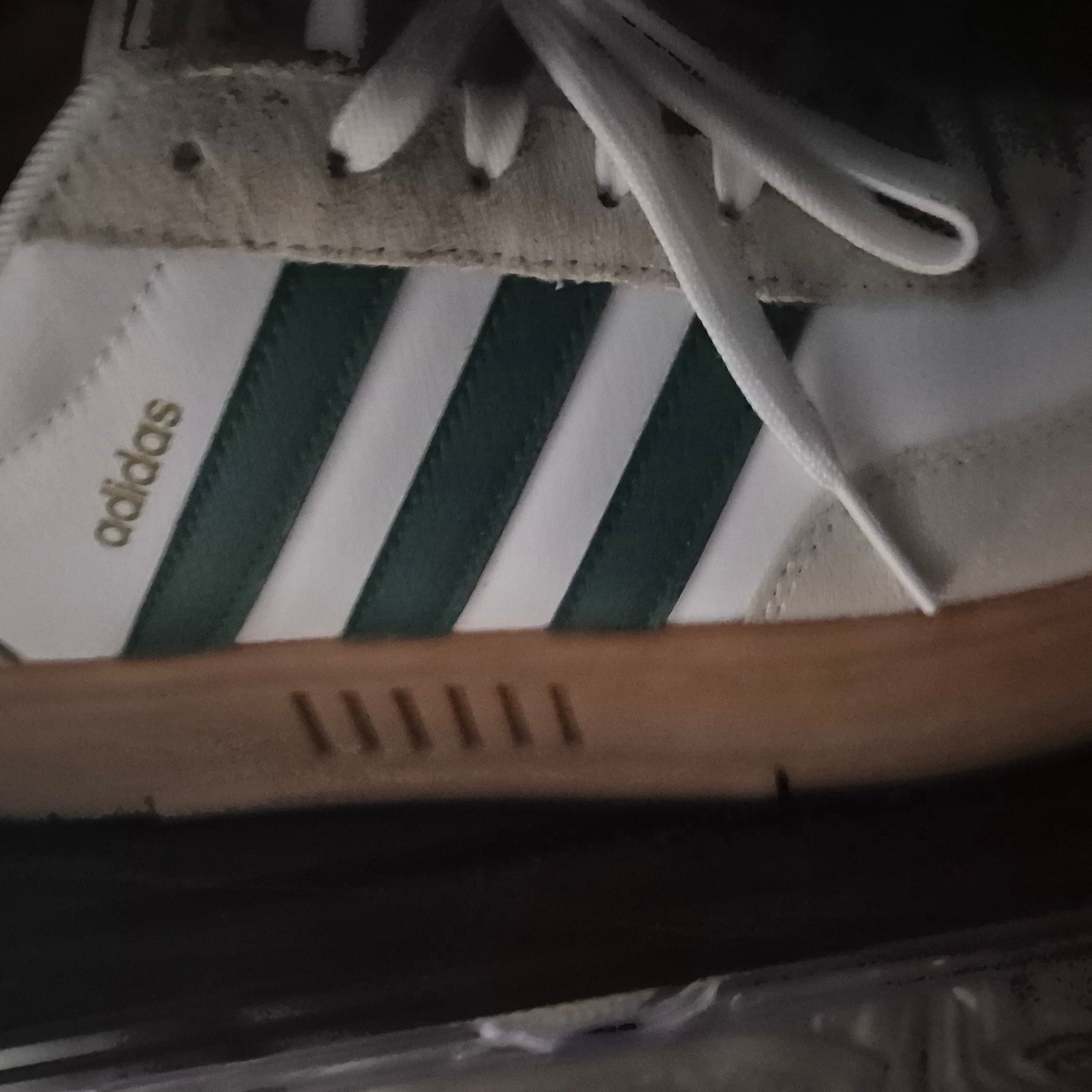 Adidas Gradas Collegiate Green 착용 스타일