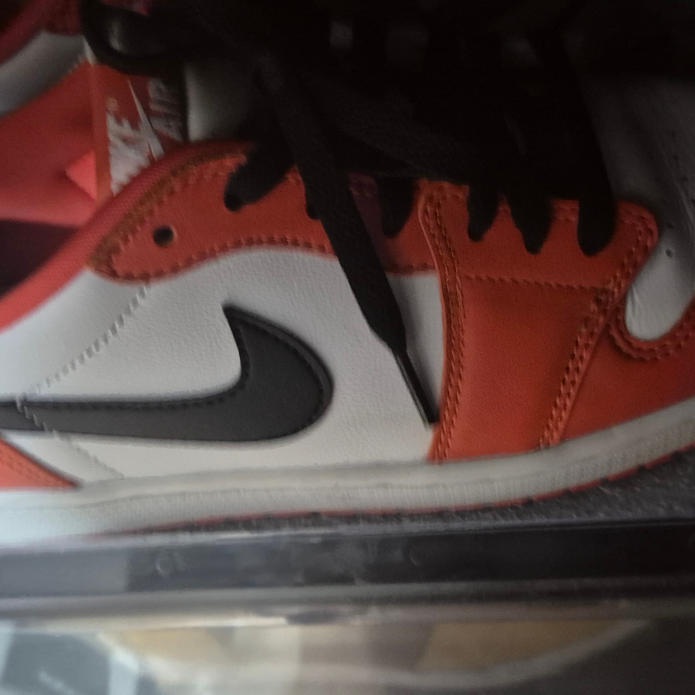 Jordan 1 Low OG Starfish 착용 스타일