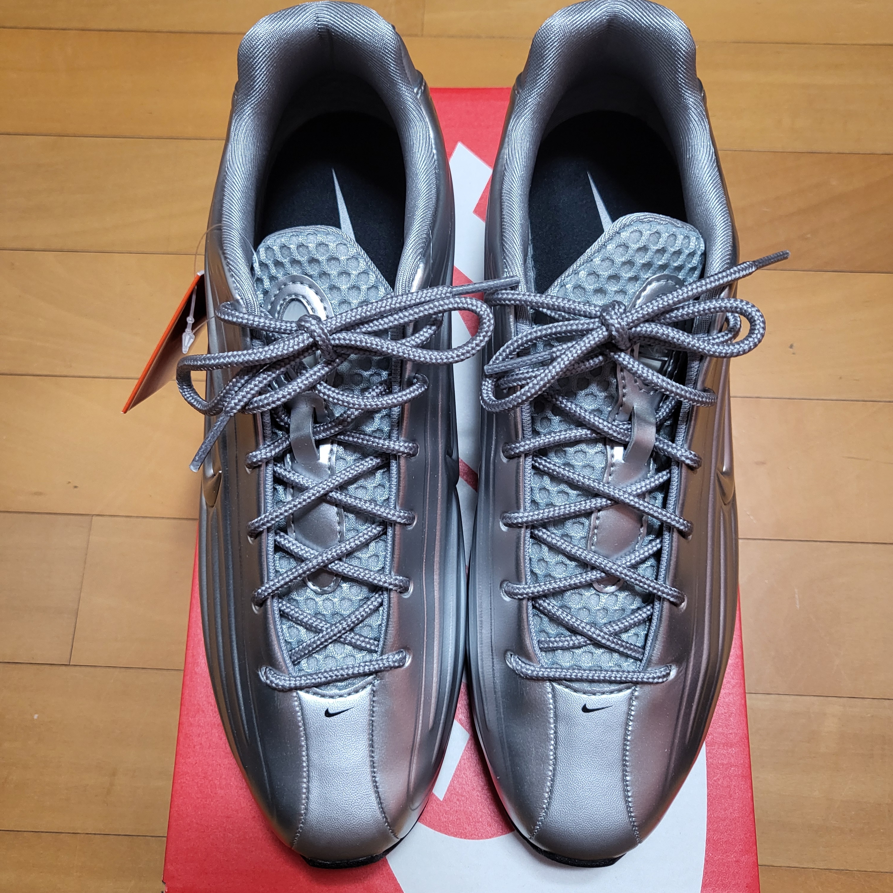 (W) Nike Shox Z Silver Black 착용 스타일