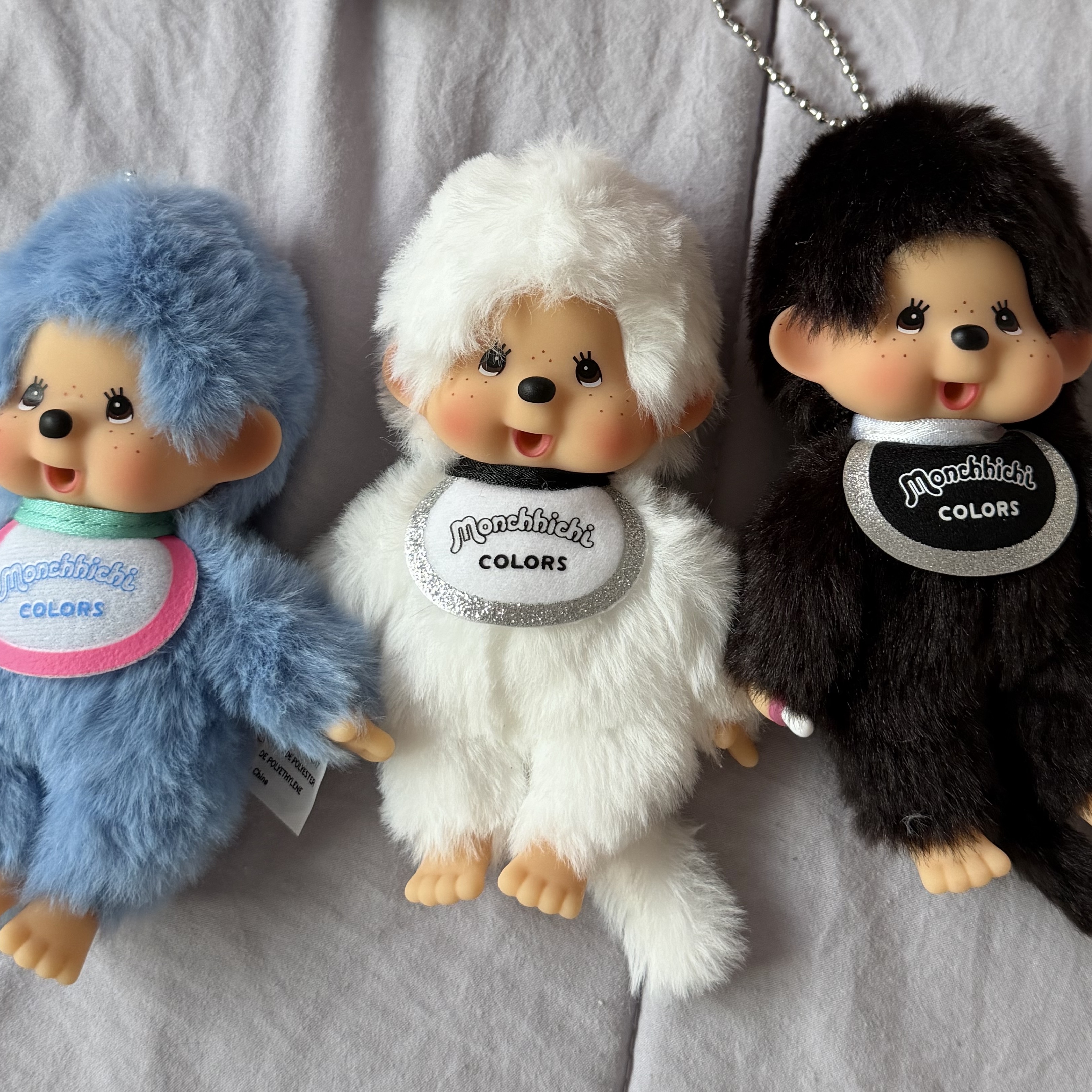 Monchhichi Colors Keychain Blue, Monchhichi Colors Key Chain Black 착용 스타일