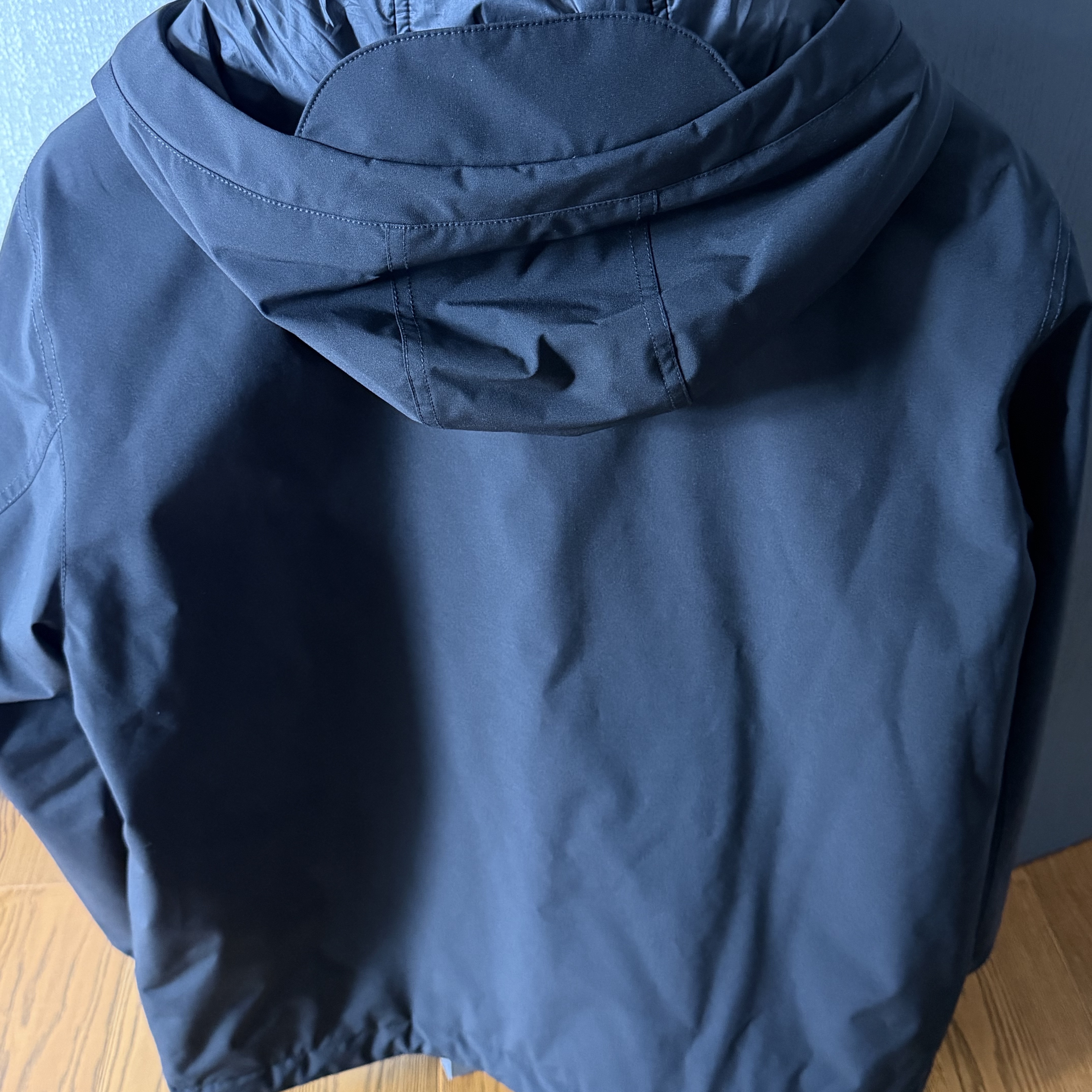 Stone Island 4100108 Soft Shell-R E.Dye Technology Hooded Jacket with Wind and Water Resistant Membrane Black - 26SS 착용 스타일 - 5